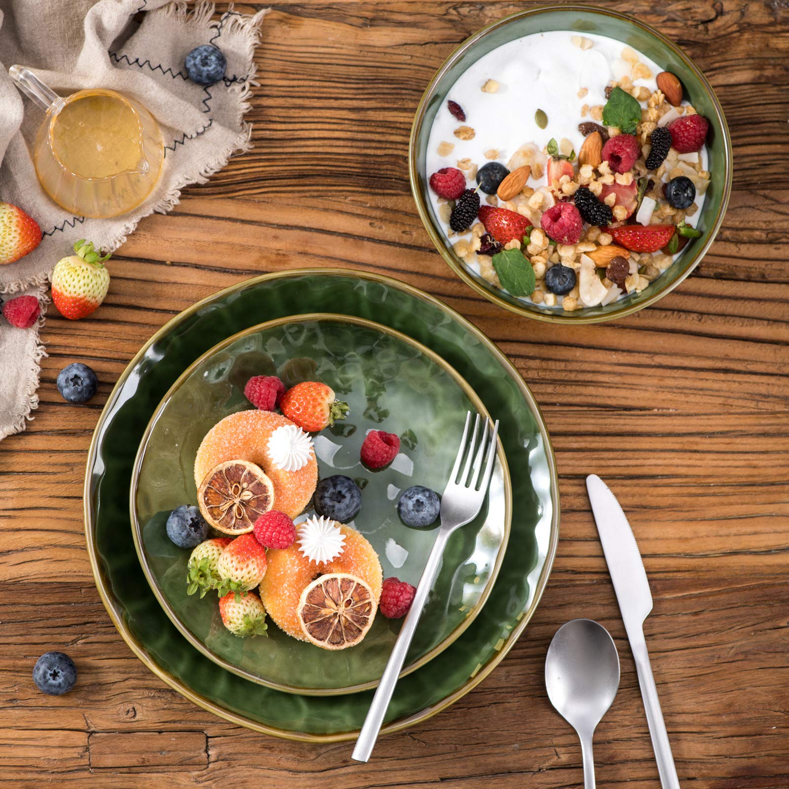 6-Pack 8 Inch Ceramic Round Dessert Salad Plates - Microwave, Oven & Dishwasher Safe Scratch-Resistant Porcelain Fluted Platters - Perfect for Snacks, Appetizers, Home Dining & Party Serving (Green) - Ideal for Holiday Gatherings, Afternoon Tea & Wedding Receptions