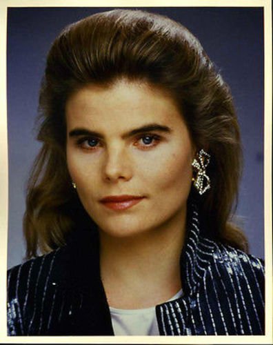 Mariel Hemingway 8x10