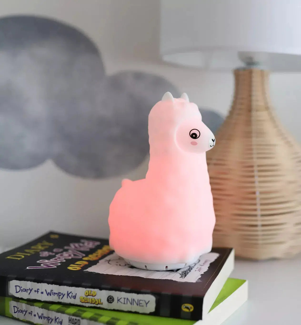 Duski Dream Guardian: Cute Llama Plush Toy for Kids & Adults - Perfect for Bedroom Decor, Gifts, and Stress Relief