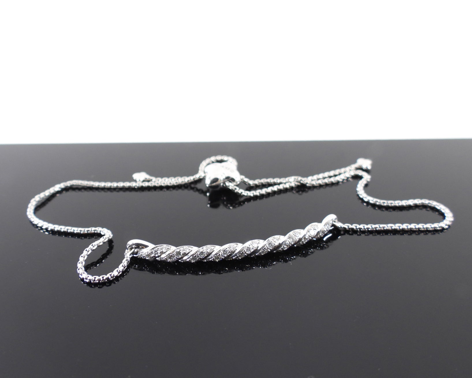 David Yurman 18k White Gold Diamond Pave Flex Slide Bracelet for Women - Luxury Adjustable Tennis Bracelet for Everyday Wear & Special Occasions