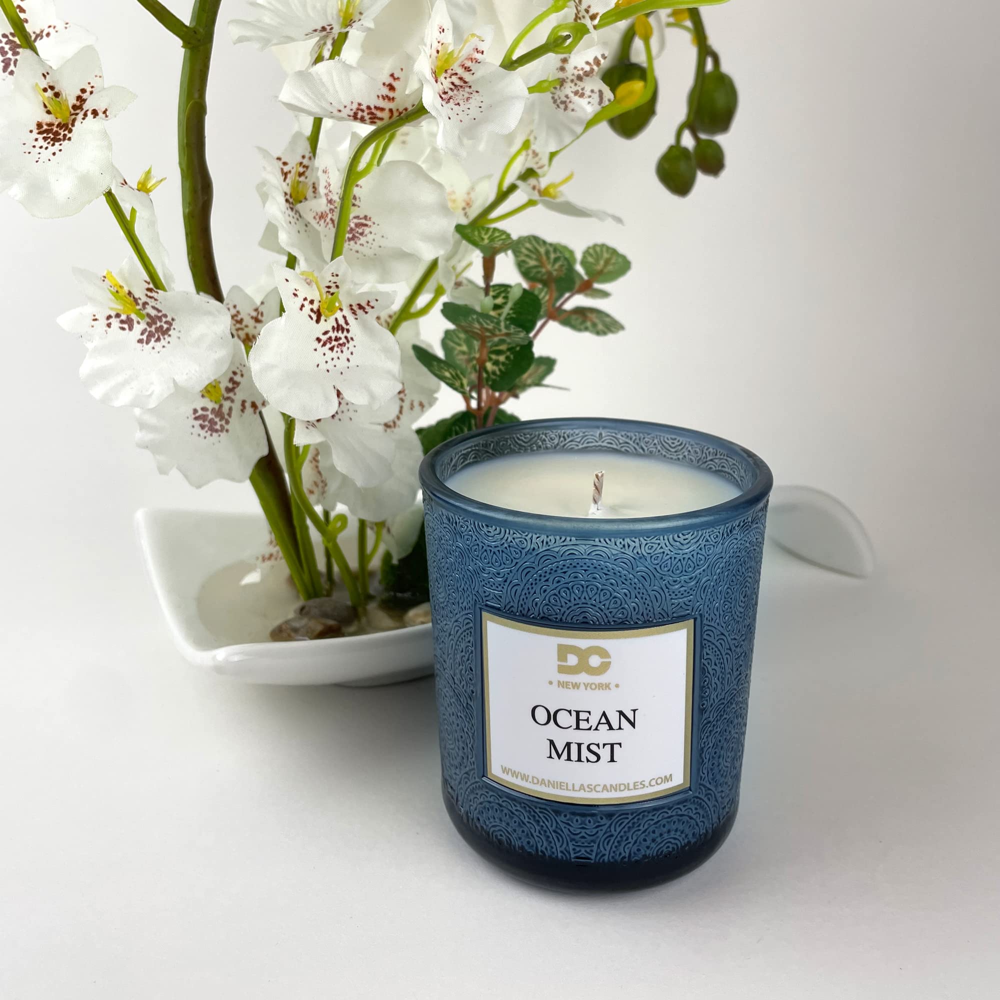 Ocean Mist Scented Candle - 7 oz Jar with 40 Hours Burn Time, Floral Cut Embossed Design | Perfect for Home Decor, Relaxation & Aromatherapy