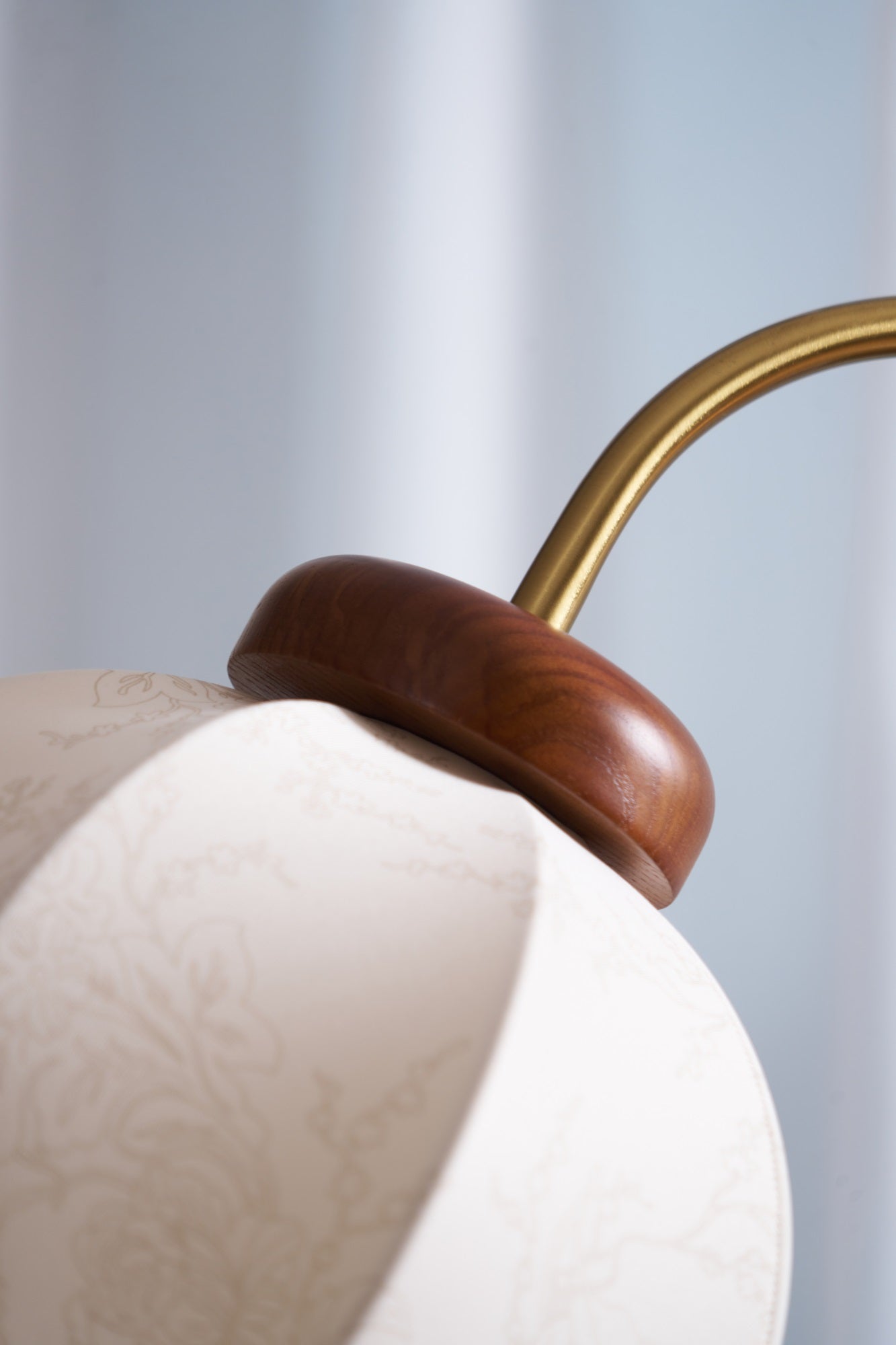 Bellvine Modern Floor Lamp with Adjustable Brightness - Perfect for Living Room, Bedroom, and Office Lighting