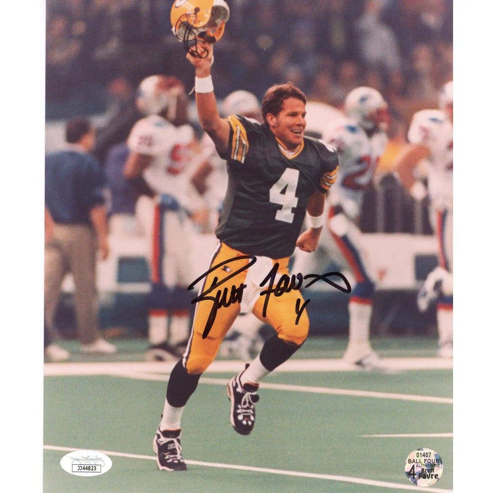 Authentic Brett Favre Hand Signed Green Bay Packers 8x10 Photo with JSA COA - NFL Memorabilia Collectible for Sports Fans & Man Cave Decor