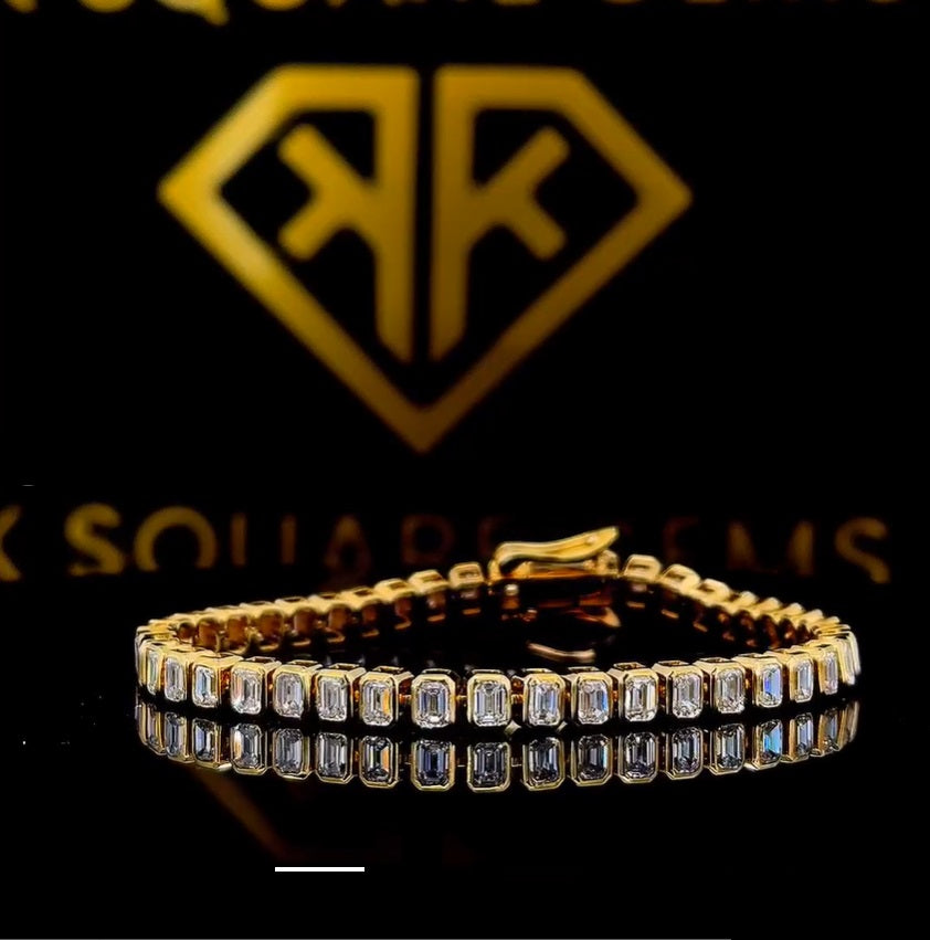 Moissanite Cuban Link Bracelet for Men & Women - Iced Out Diamond Cut Chain - Perfect for Parties, Weddings & Everyday Luxury