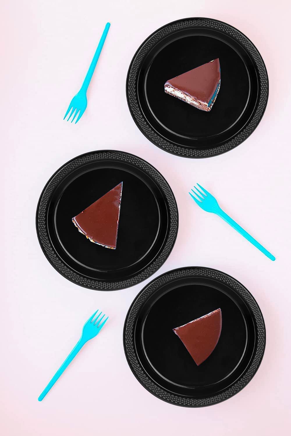 **10-Pack Heavy Duty 9-Inch Black Plastic Plates – Durable Disposable Dinner Plates for Kids Birthday Parties, Holiday Celebrations, Cake & Dessert Serving – Ideal for Indoor & Outdoor Events**