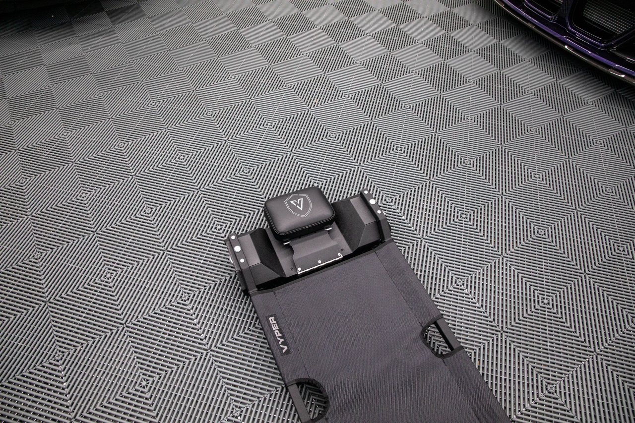 Vyper Lay Down Creeper - Heavy Duty Mechanic Seat Pad with Tool Pockets - Perfect for Auto Repair, Garage Work & Under Vehicle Maintenance