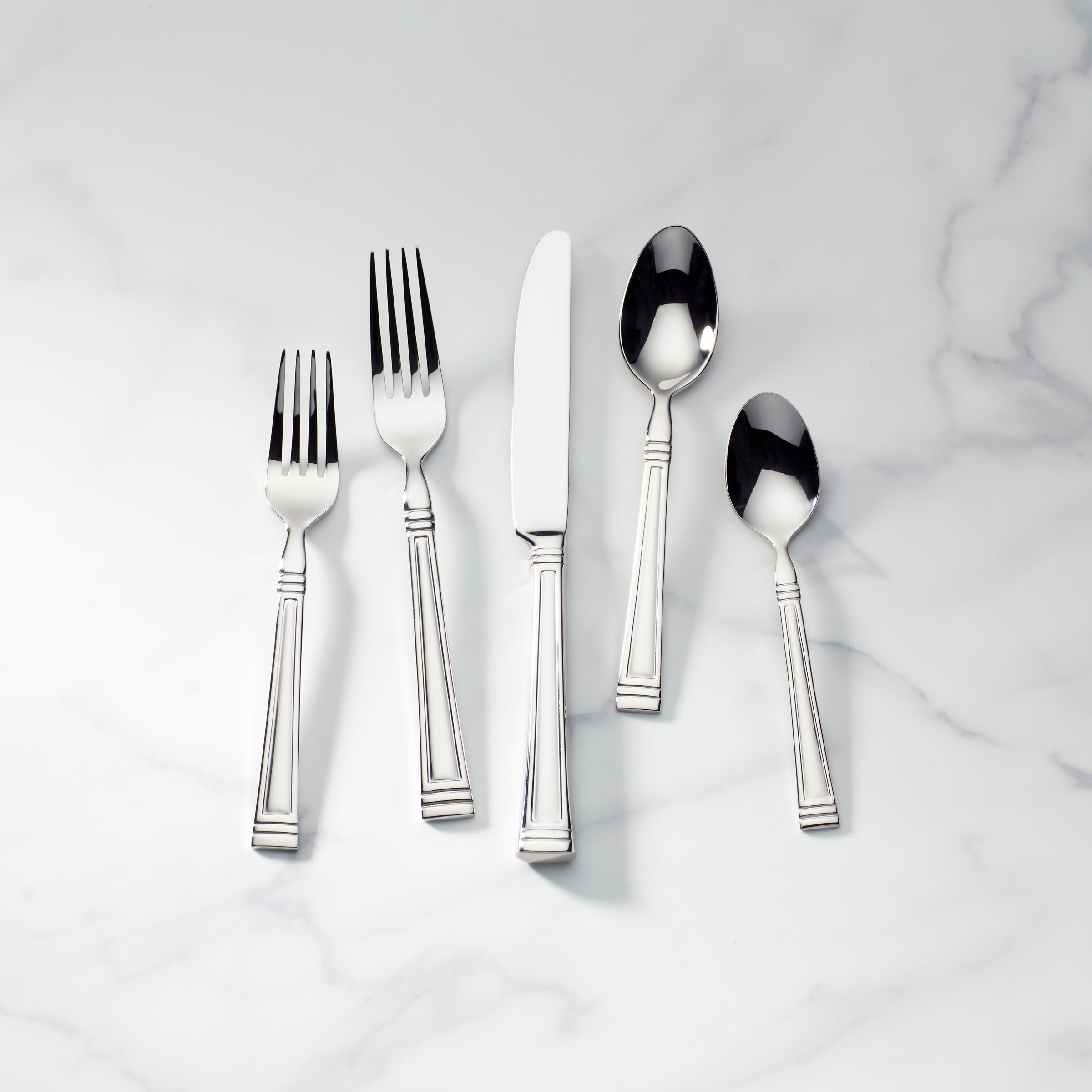 Premium 65-Piece Flatware Set - Stainless Steel Silverware for 12 - Elegant Dining Utensils for Everyday Use & Special Occasions