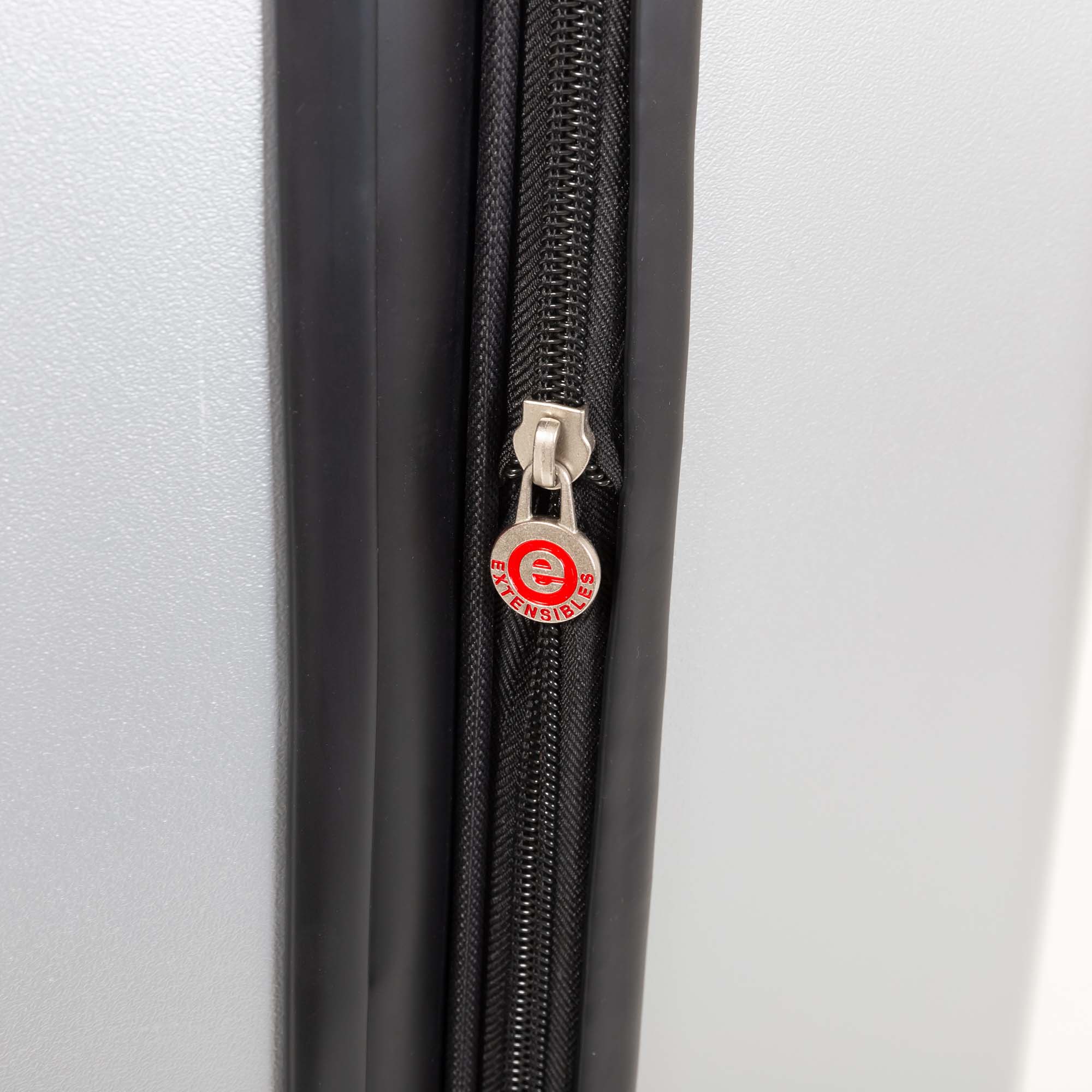 Air Canada Magnum Hardside Large Expandable Luggage - 28