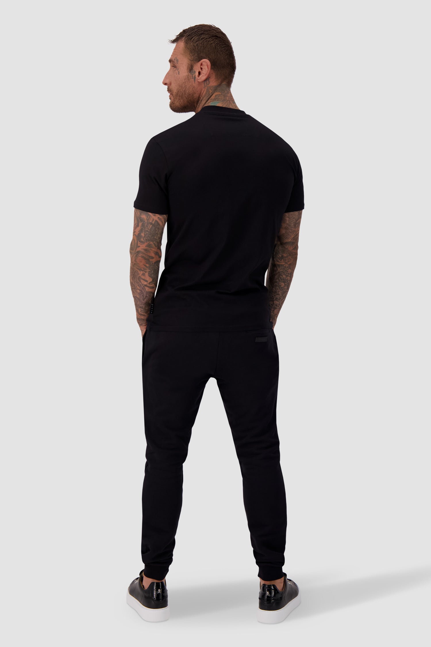Philipp Plein Black Round Neck Short Sleeve Iconic Plein T-Shirt for Men - Stylish Casual Wear for Everyday Outfits and Street Fashion