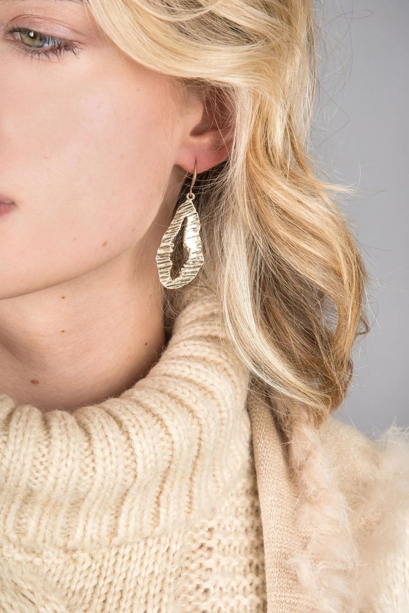 Elegant Ridge Statement Earrings for Women - Gold & Silver Hoop Earrings - Trendy Fashion Jewelry for Parties, Weddings & Everyday Wear