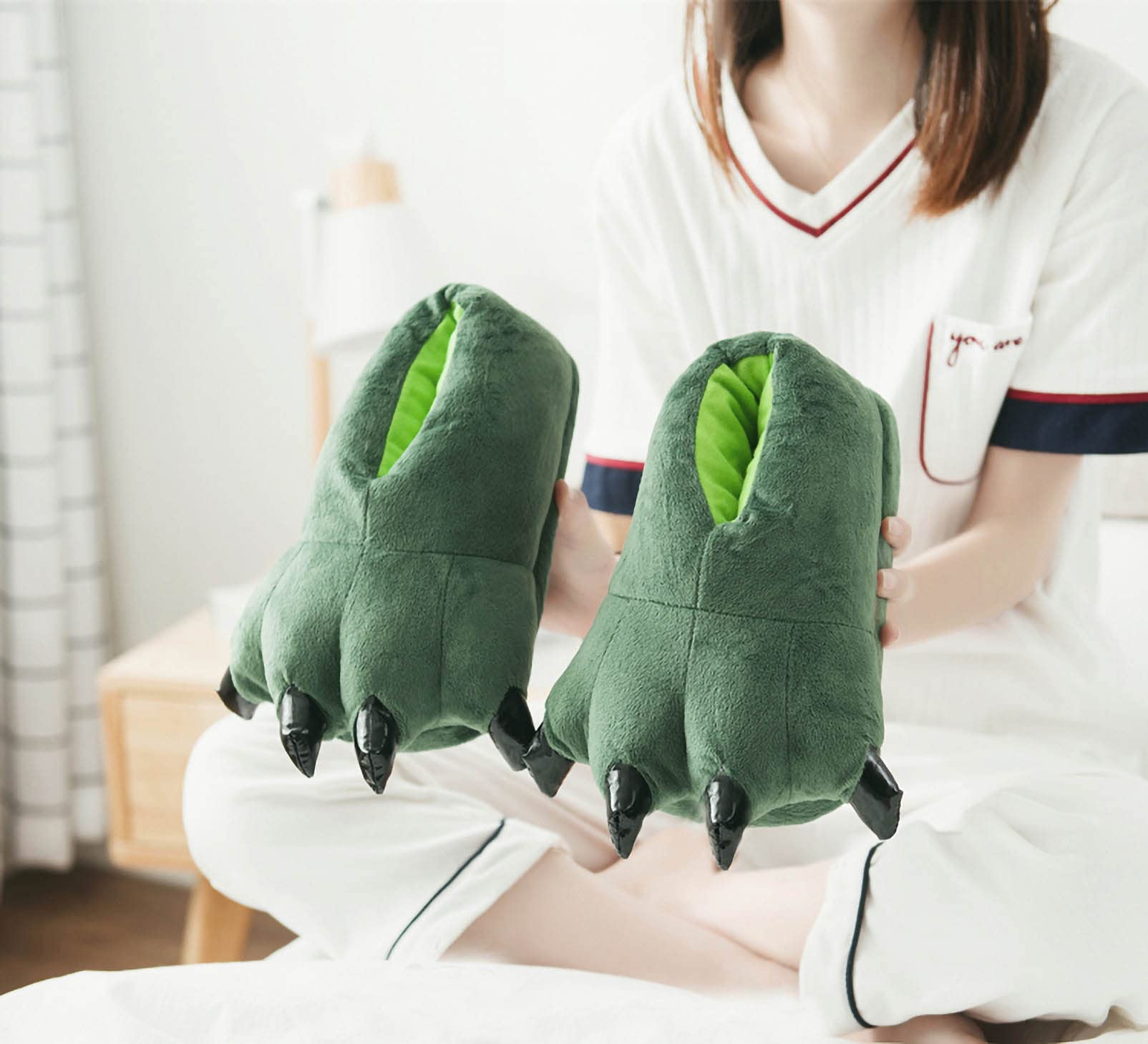 IXITON Unisex Funny Animal Paw Slippers - Furry Dinosaur & Bear Claw House Shoes, Cartoon Plush Indoor Slippers for Men & Women - Perfect for Home, Lounge & Cosplay Costumes