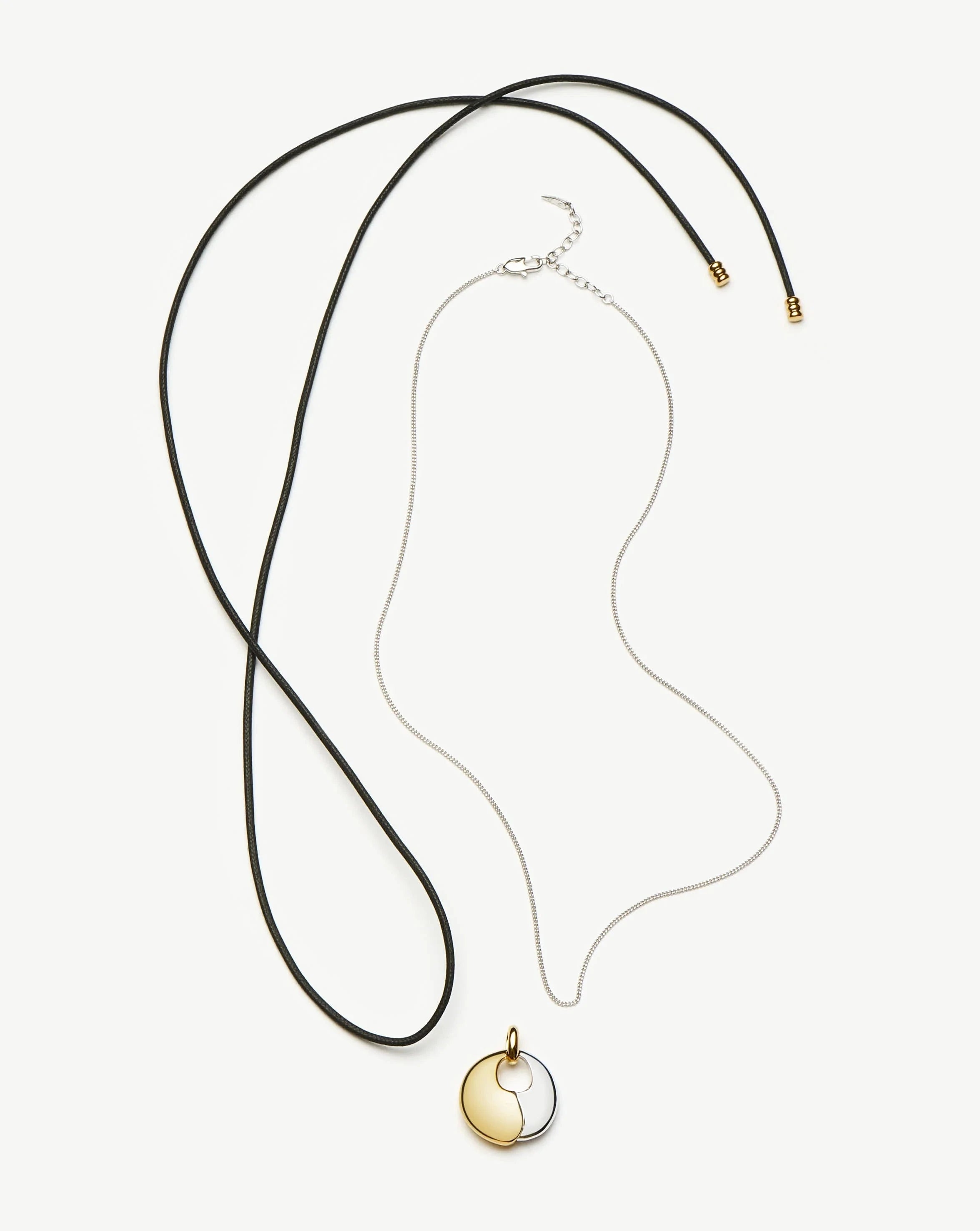 Sculptural Pebble Pendant Necklace Set in Mixed Metals - Elegant Layered Jewelry for Women, Perfect for Everyday Wear, Date Nights & Special Occasions