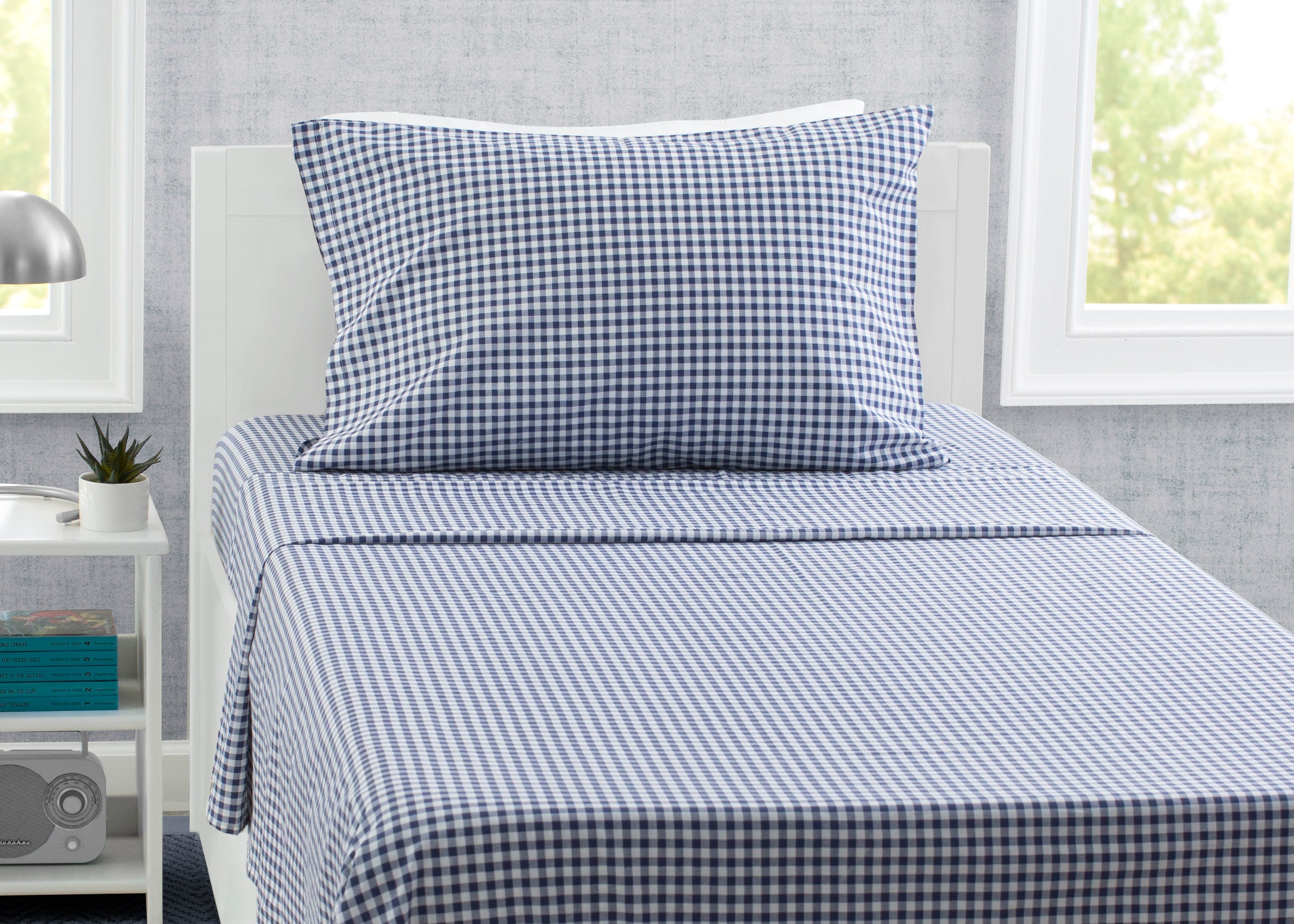 Navy Gingham 3-Piece Twin Sheet Set - Soft 100% Cotton Bedding for Kids & Teens - Perfect for Dorm Rooms, Guest Beds & Cozy Bedrooms