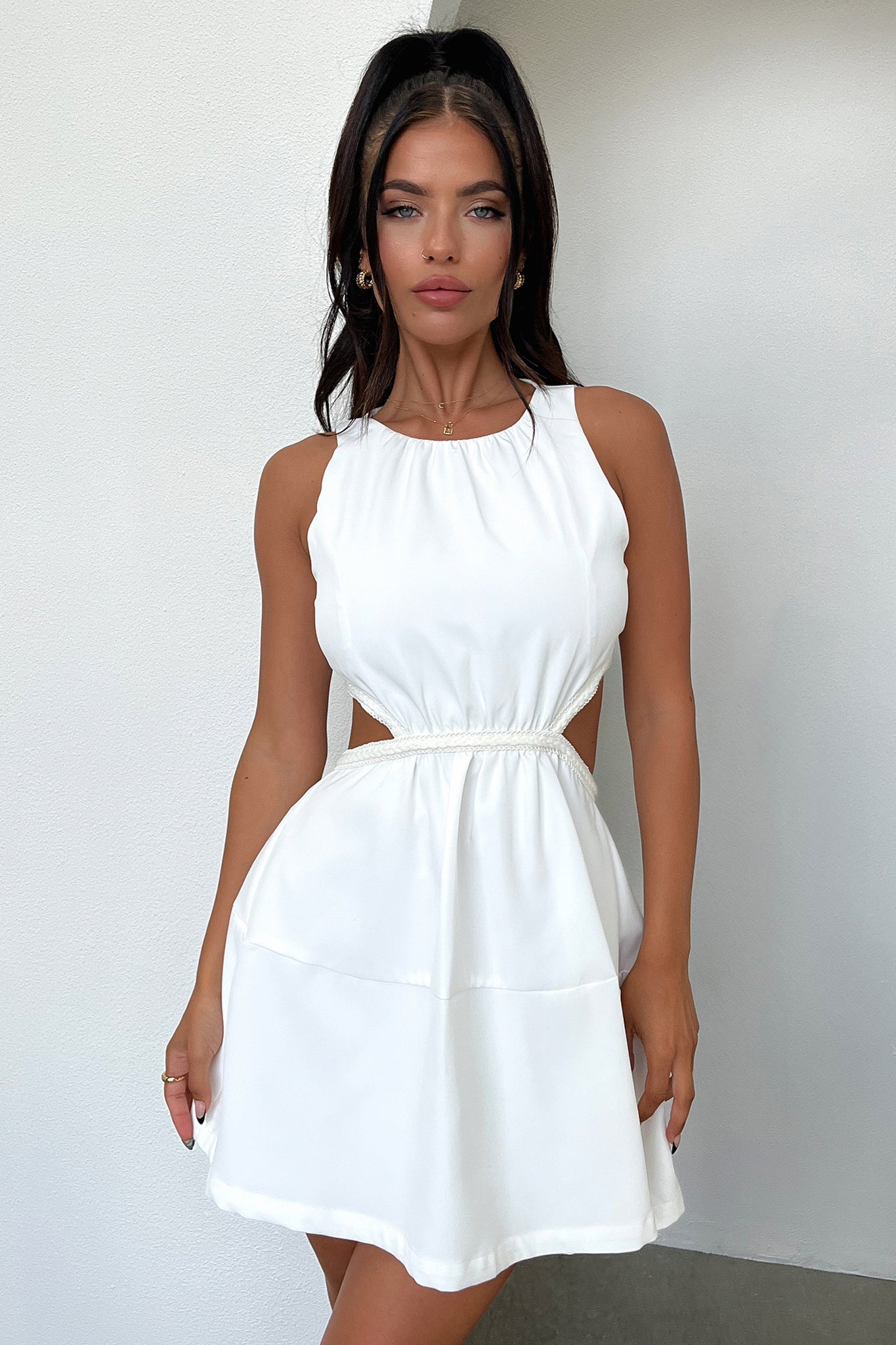 Elita Dress - Elegant White Women's Dress for Casual Wear, Parties & Special Occasions | Perfect for Weddings, Dates & Office Events