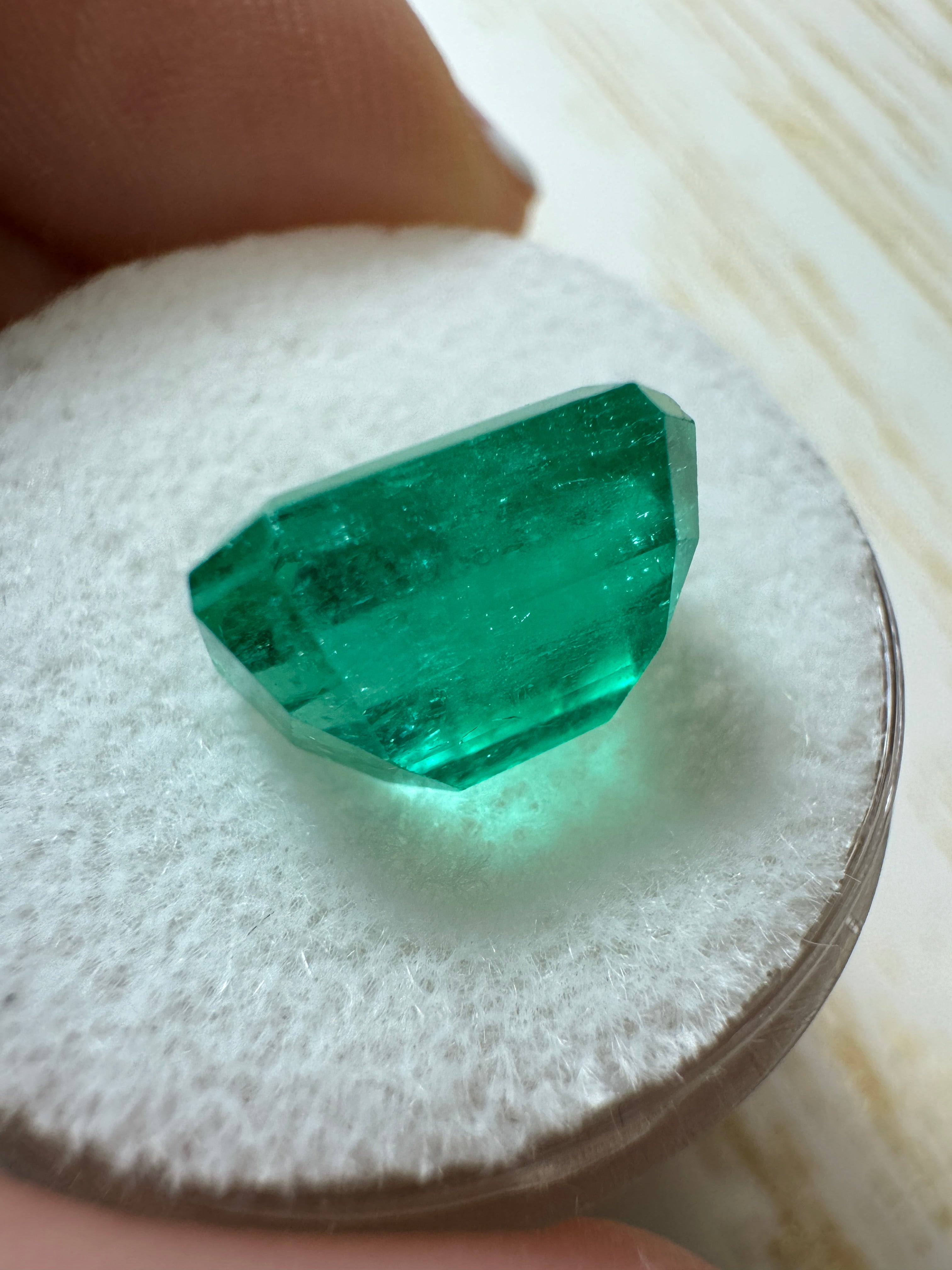 4.53 Carat 11x8mm Vivid Muzo Green Natural Loose Colombian Emerald Gemstone - Emerald Cut for Jewelry Making, Engagement Rings & Luxury Gifts