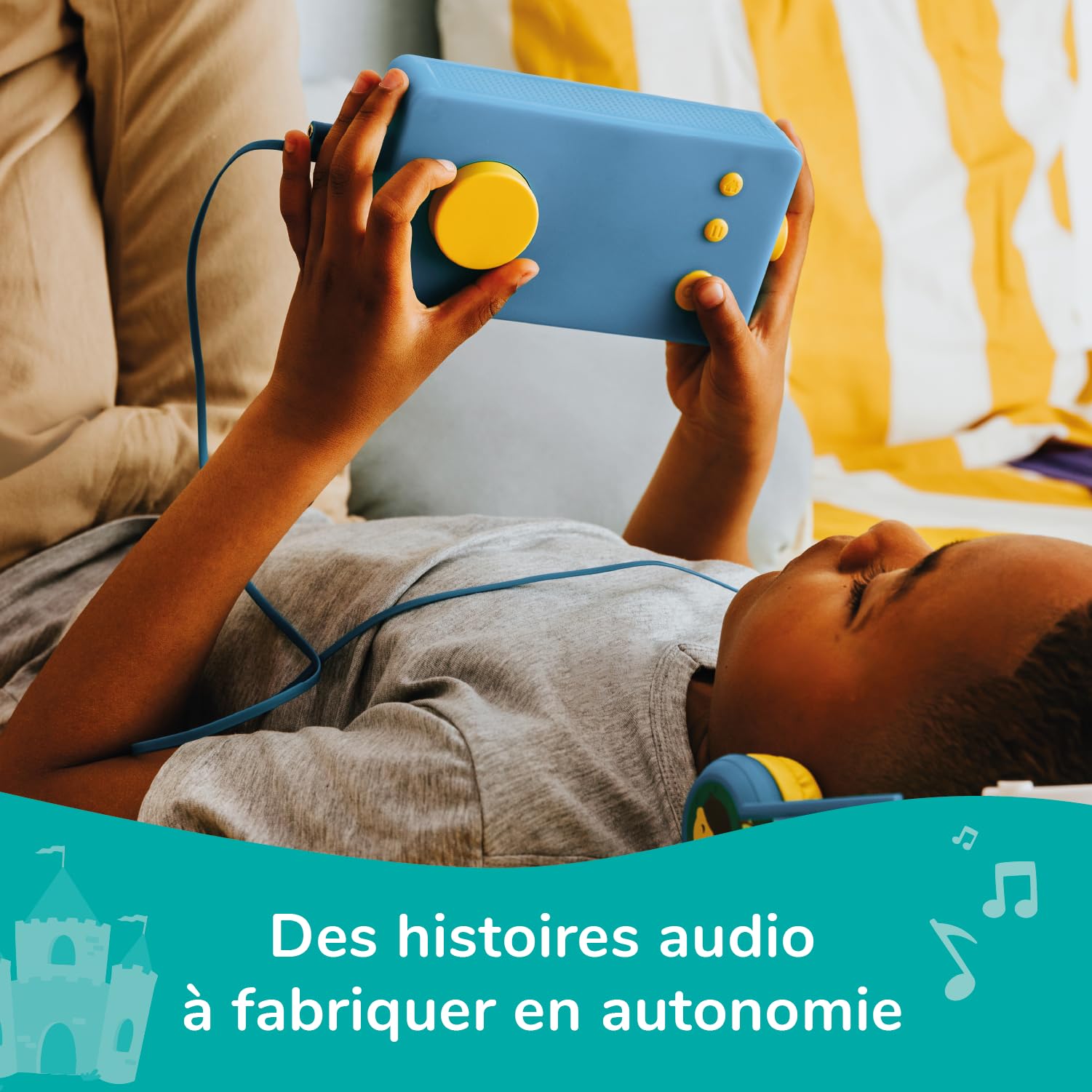 Lunii My Fabulous Storyteller Blue Travel Pack - Interactive Audio Storyteller for Kids with 24 Stories & Headphones - New Model 3760361142210 - Perfect for Road Trips, Bedtime & Learning English