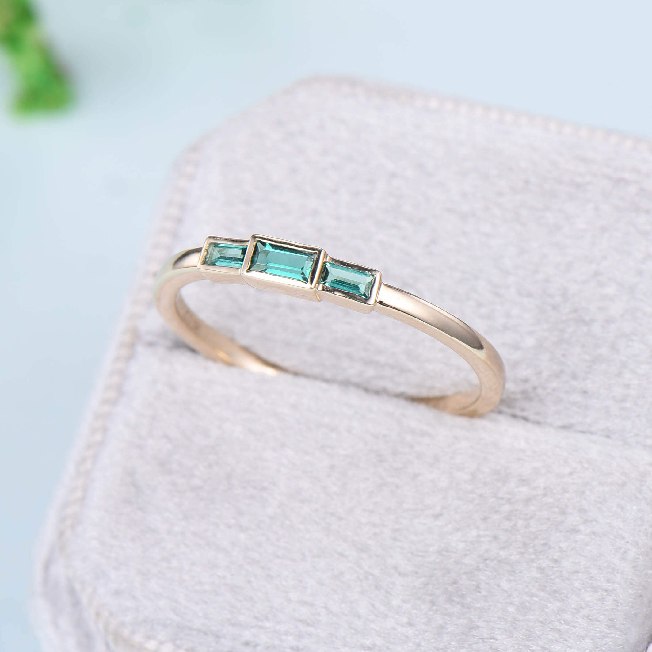 Bezel Set Baguette Emerald Wedding Ring - 3 Stone Green Gemstone Promise Ring, Minimalist Stacking Dainty Ring for Women - Perfect Birthstone Anniversary Gift for Her - Ideal for Engagement, Proposal, Valentine's Day & Special Occasions