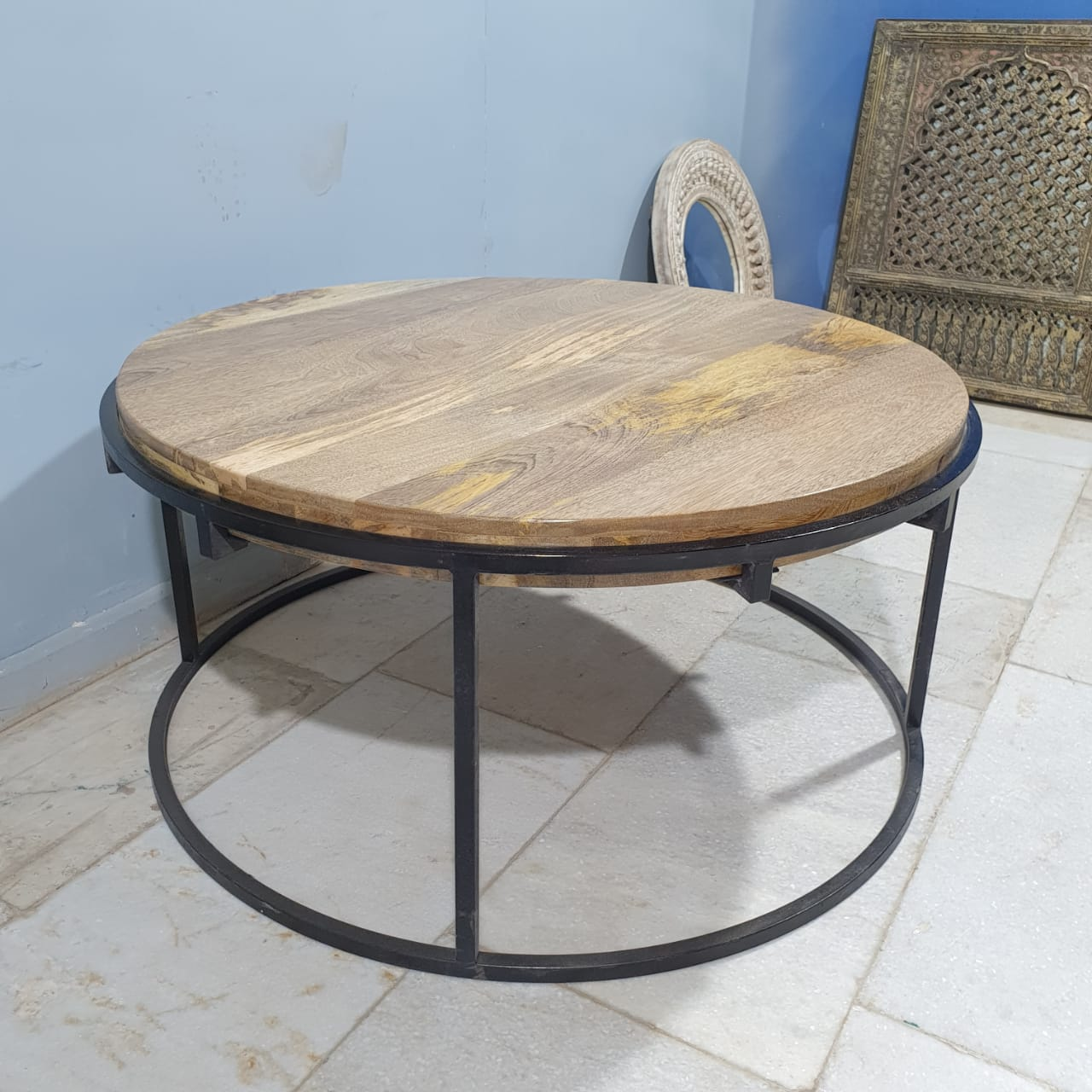 Hand Carved Indian Mango Wood Round Metal Coffee Table - 39.4