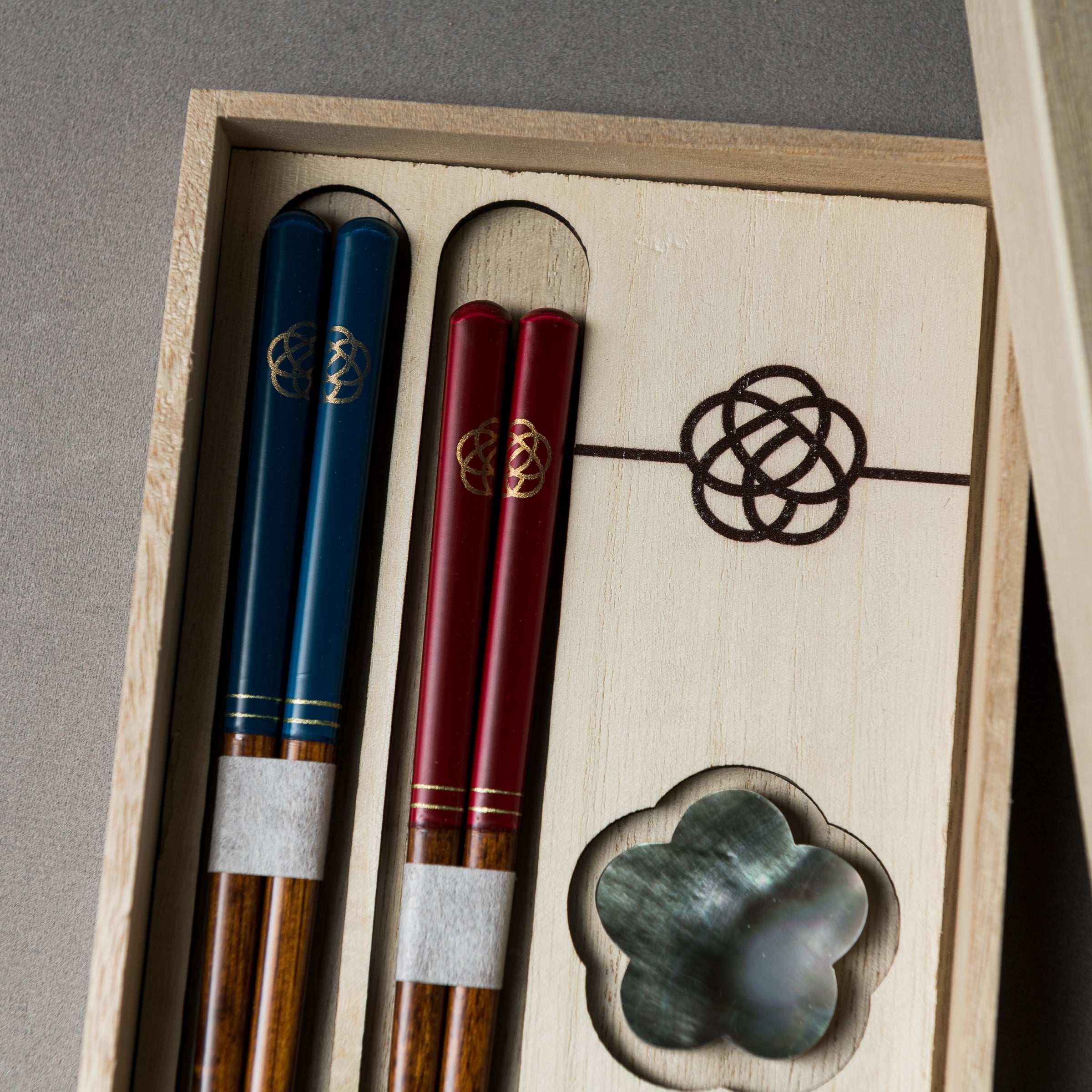 Premium Mizuhiki Chopstick Gift Set - Handcrafted Japanese Lacquerware Chopsticks with Elegant Knot Decoration - Perfect for Weddings, Anniversaries, and Special Occasions