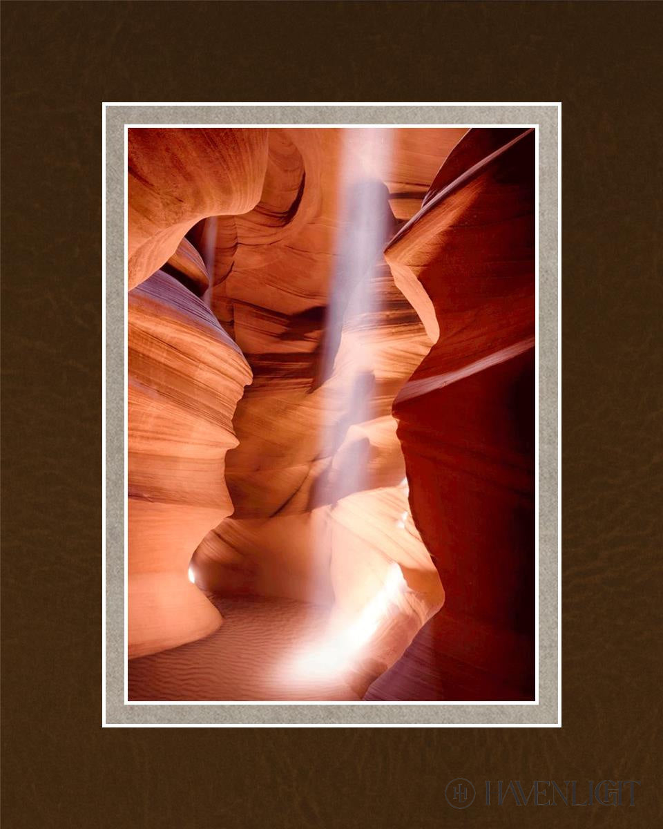 Antelope Canyon Light - Stunning Natural Light Photography Accessory for Travel & Adventure Enthusiasts | Perfect for Hiking, Camping & Outdoor Exploration
