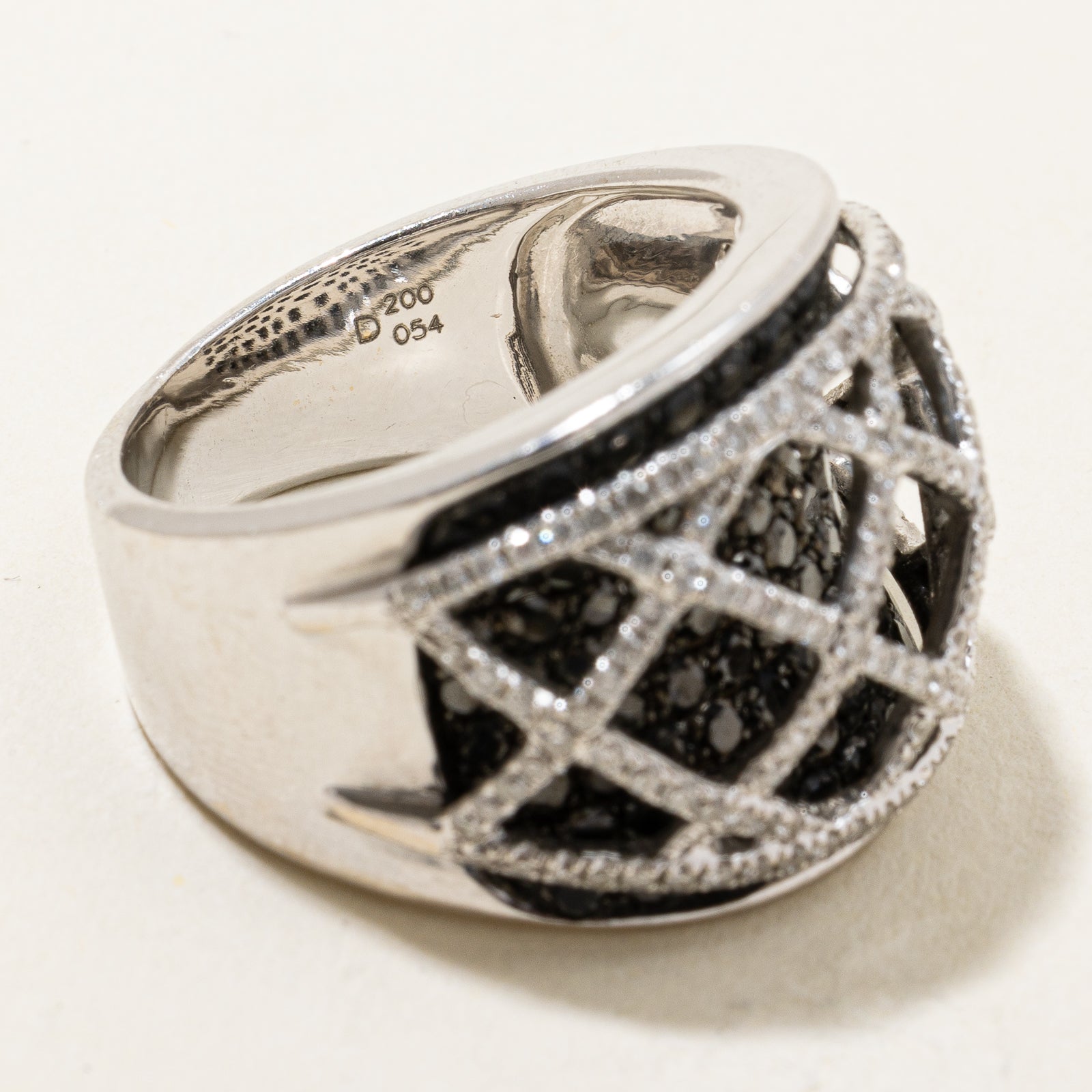 Elegant Black Diamond & Diamond Cocktail Ring - 2.00ctw & 0.54ctw - Size 6.5 - Perfect for Evening Parties, Weddings & Special Occasions