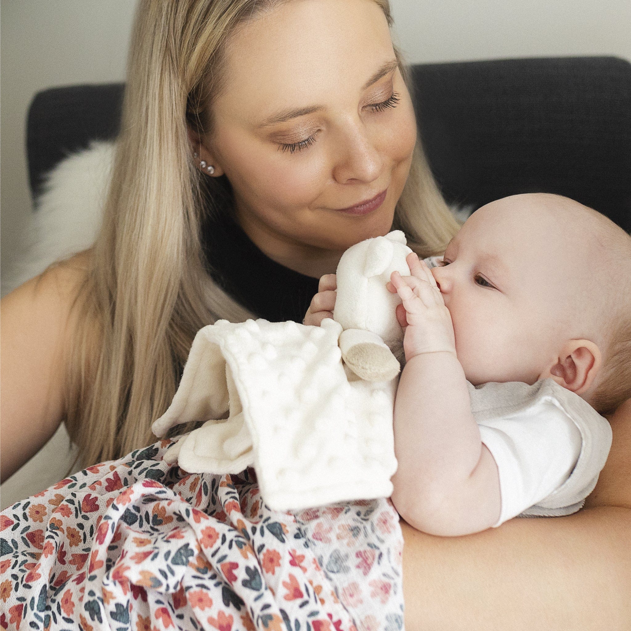 Soft Cotton Muslin Swaddle Blanket - Floral Print for Baby Swaddling, Nursing & Stroller Cover - Breathable & Lightweight for Newborns & Infants