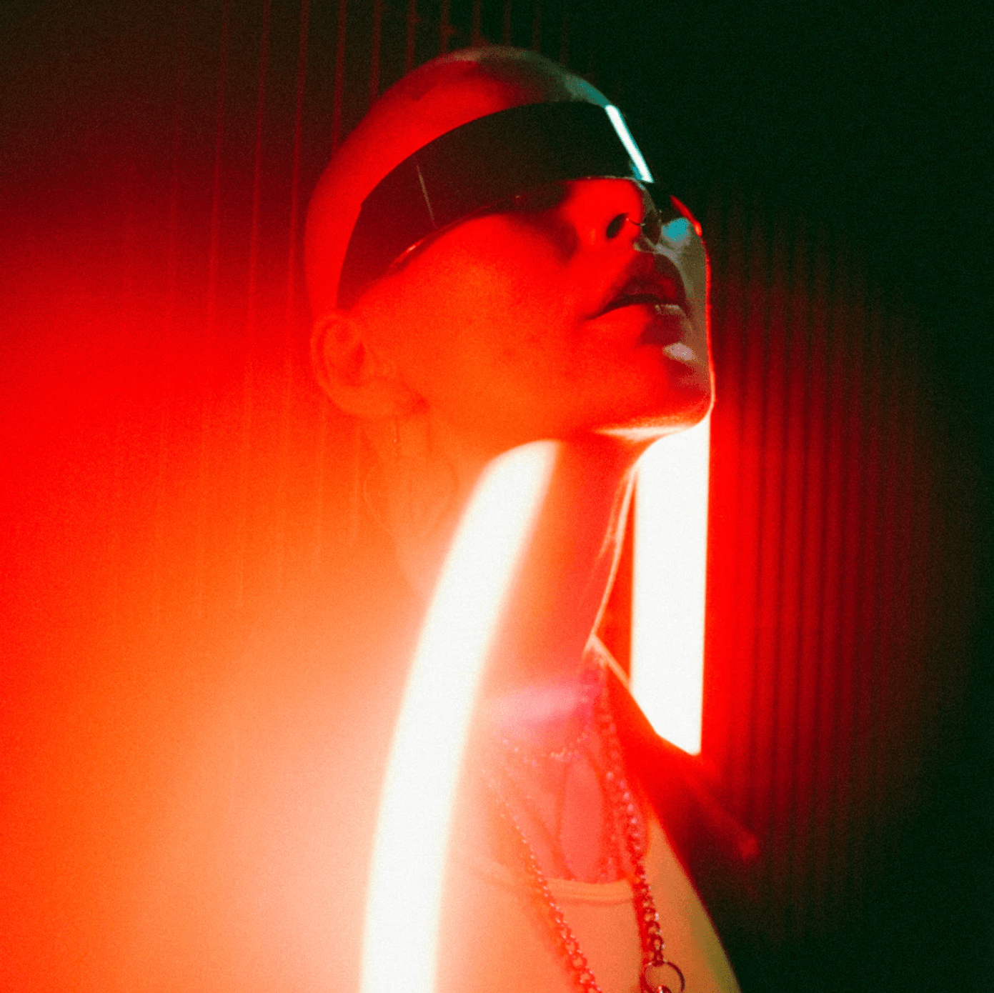 Prism Lens FX Mountable Triangle Prism for Photography - Create Stunning Light Effects & Rainbow Reflections | Perfect for DSLR Cameras, Smartphones, and Creative Photography Projects