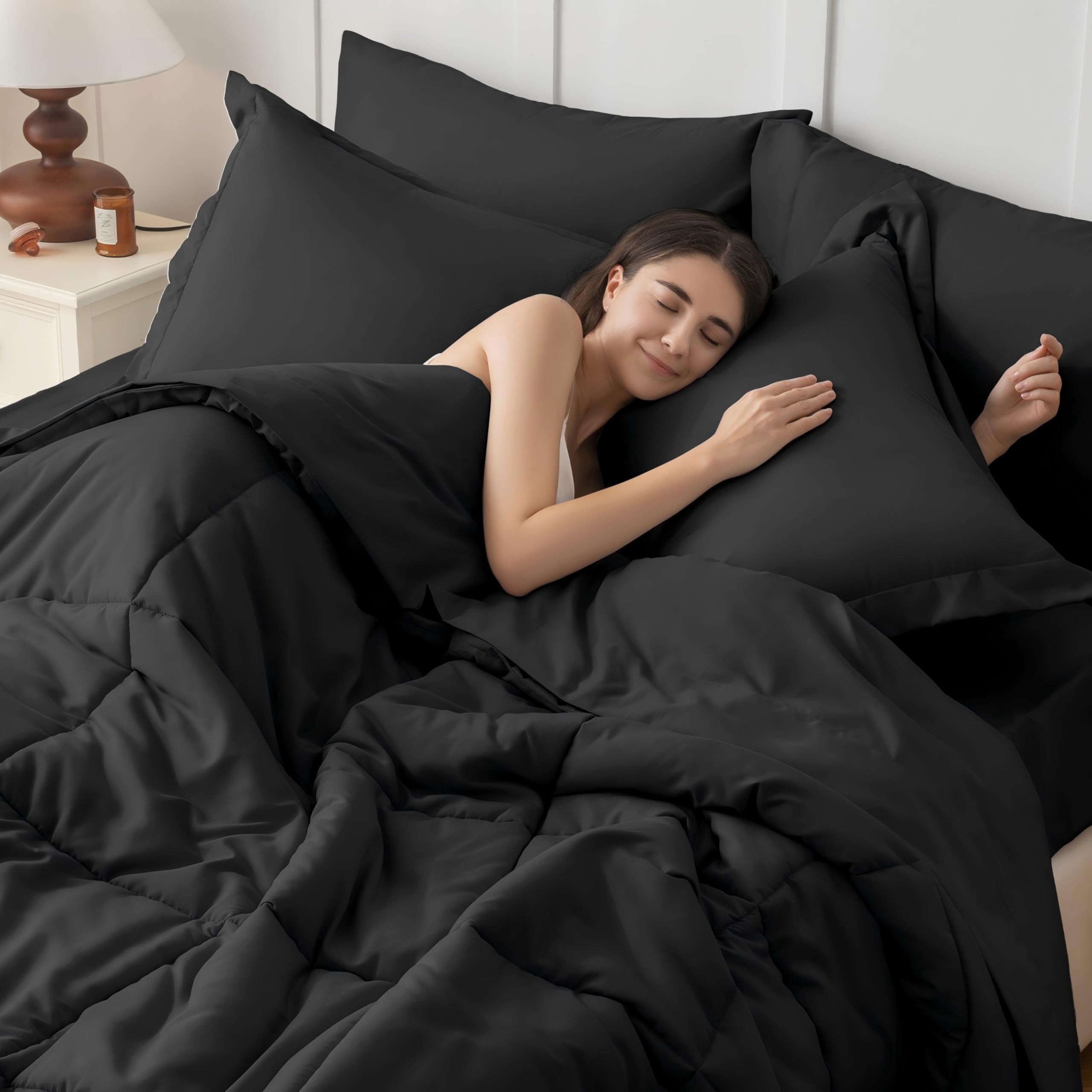 JOLLYVOGUE 7-Piece Queen Comforter Set - Ultra Soft Black Bed in a Bag | Goose Down Alternative | Premium 1800 Series with Comforter, Sheets, Shams & Pillowcases - Perfect for Master Bedroom, Guest Room & Cozy Home Decor