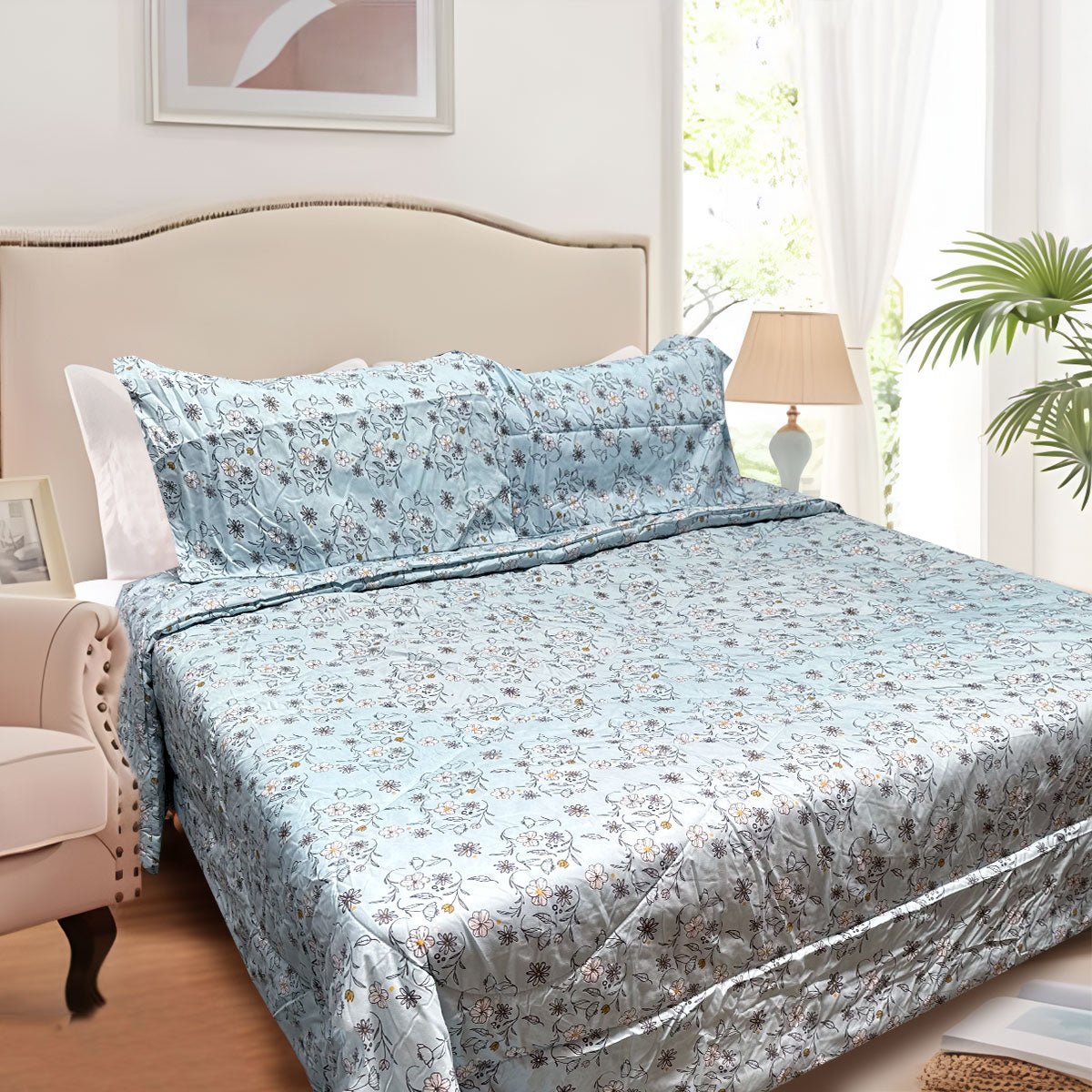 Lightweight 3-Piece Comforter Set Queen/King - Hotel Luxury Floral Blue Design for Bedroom Decor | Perfect for Guest Rooms, Vacation Homes & Cozy Nights