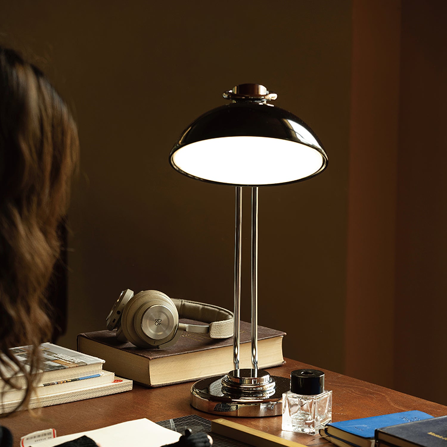 Athena Modern Table Lamp - Elegant Bedside & Living Room Lighting for Home & Office Decor