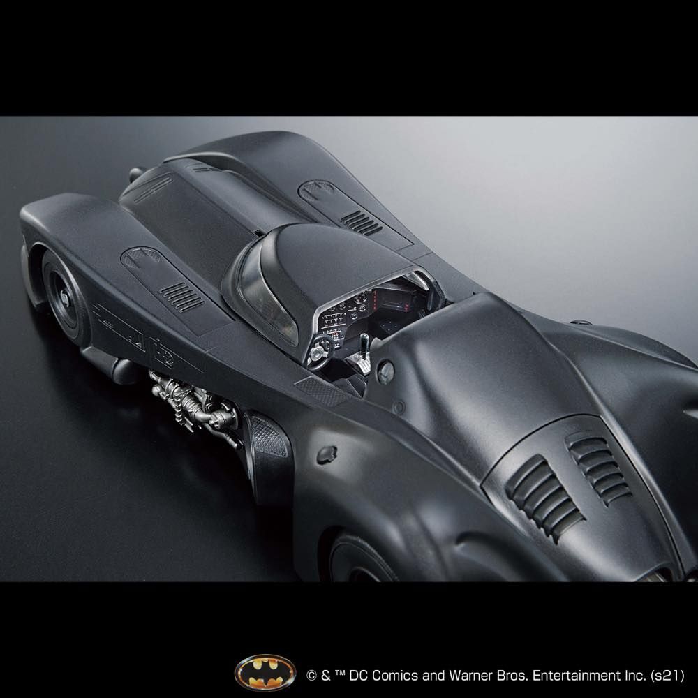 Bandai 1/35 Scale Tim Burton's Batman Batmobile Model Kit - Perfect for Collectors & Movie Fans - Display, Gift, or DIY Project for Batman Enthusiasts