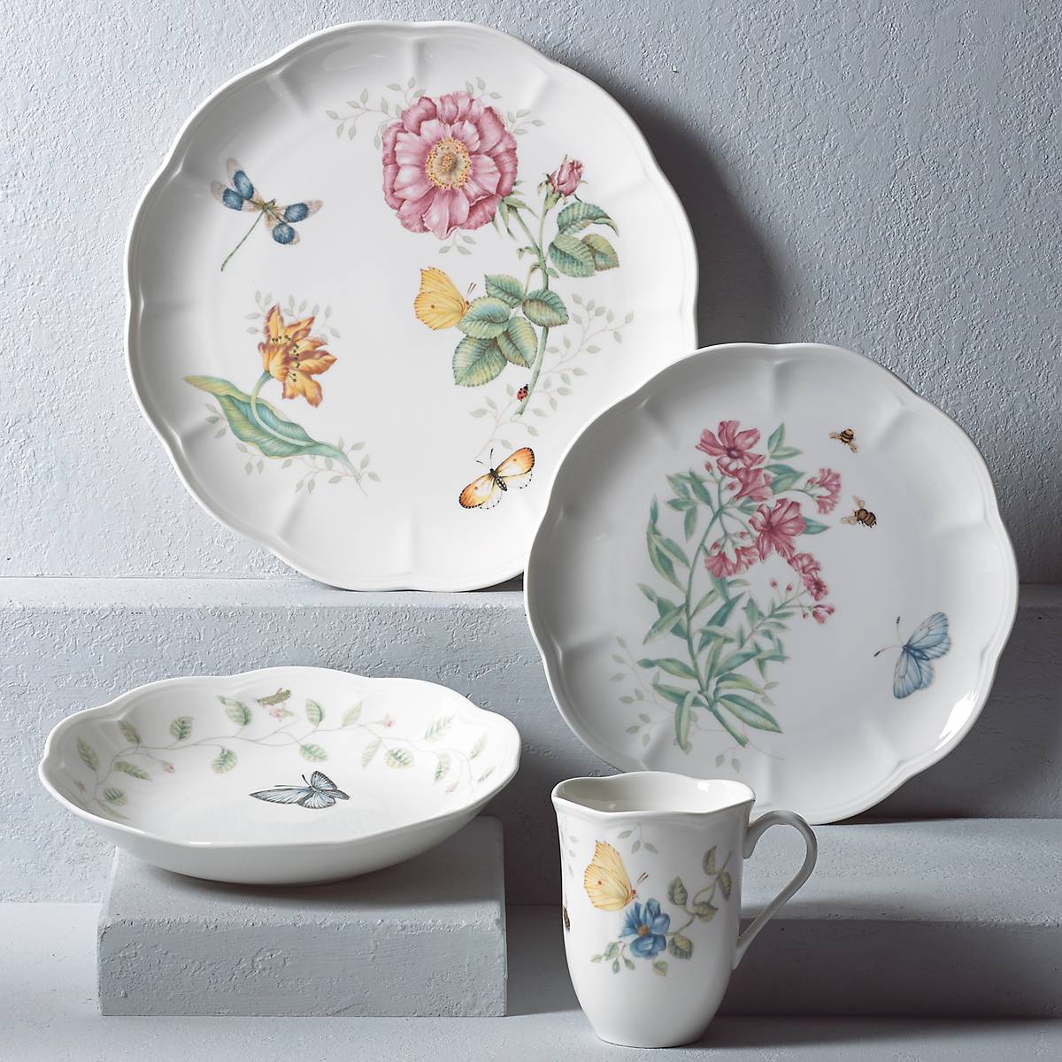 Butterfly Meadow 4-Piece Dinner Plate Set - Elegant Floral Tableware for Home Dining, Parties & Special Occasions