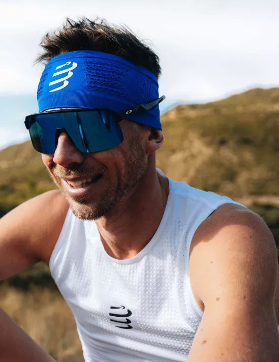 Compressport Unisex Headband On/Off - Dazz Blue | Sweat-Wicking Sports Headband for Running, Cycling & Workouts | Comfortable & Breathable Fitness Accessory