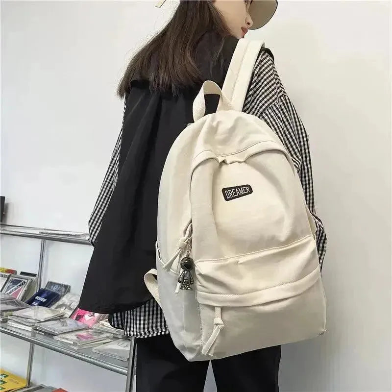 Stylish Large Travel Backpack for College Students - Perfect for Campus, Commuting & Weekend Getaways