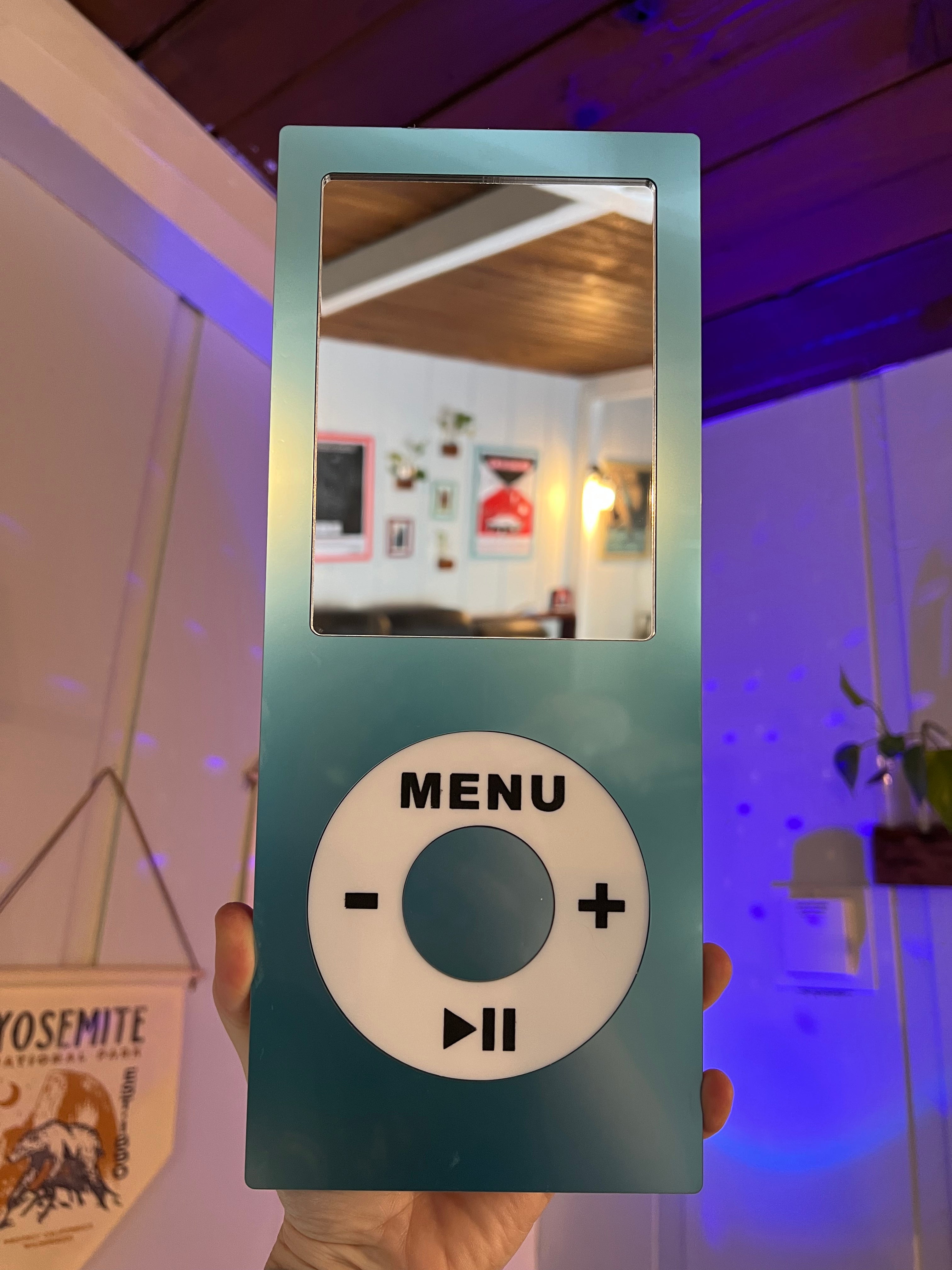 Retro MP3 Player with Shuffle - 90s Y2K Aesthetic Design & Mirror Finish - Perfect for Workouts, Commuting & Vintage Music Lovers