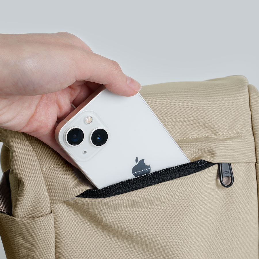 HELLOLULU Vita Compact Camera Bag in Khaki - Stylish & Lightweight for Travel, Hiking & Everyday Use