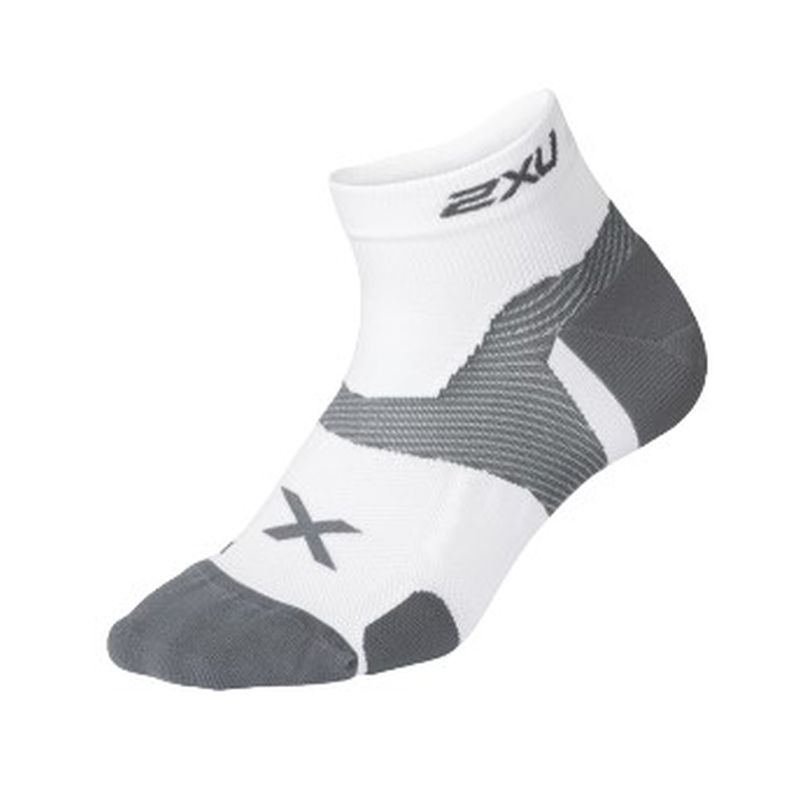 2XU Vectr Cushion 1/4 Crew Socks - Performance Running & Athletic Socks for Men & Women - Ideal for Marathon, Gym Workouts & High-Impact Sports