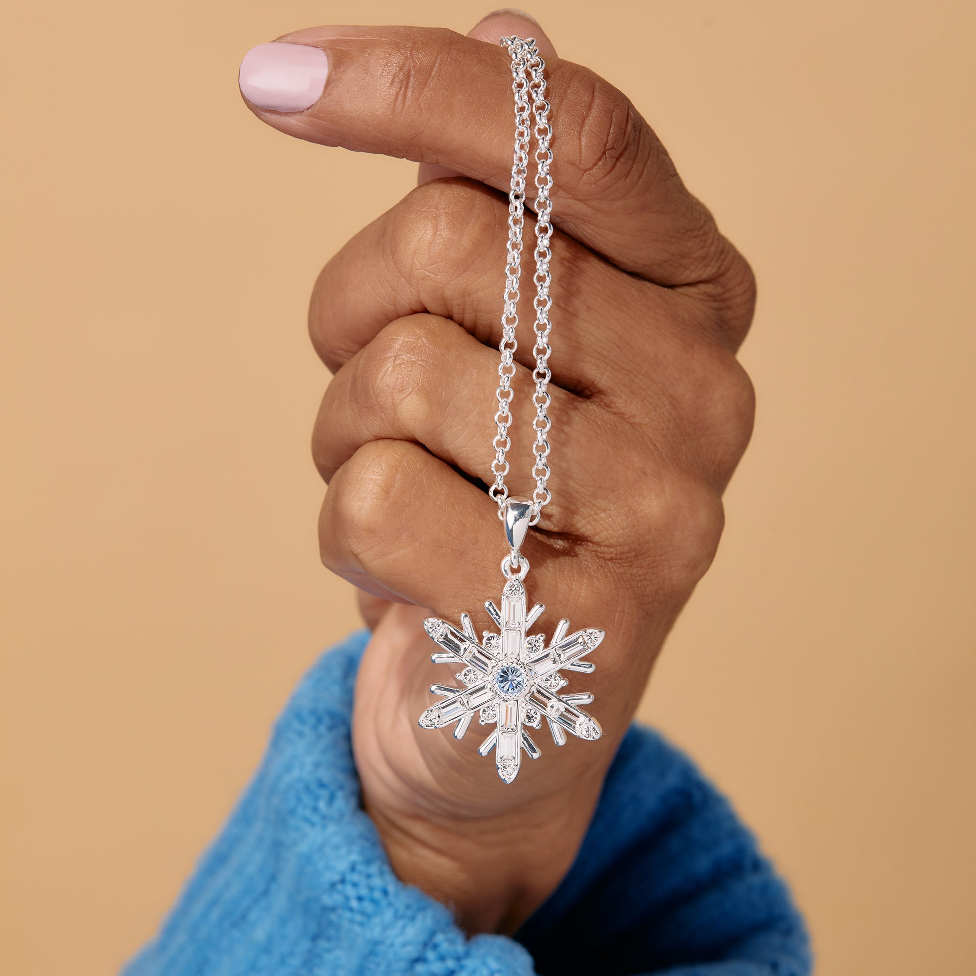 Crystal Snowflake Charm Necklace - Elegant Winter Jewelry for Women | Perfect for Christmas Gifts, Holiday Parties & Special Occasions