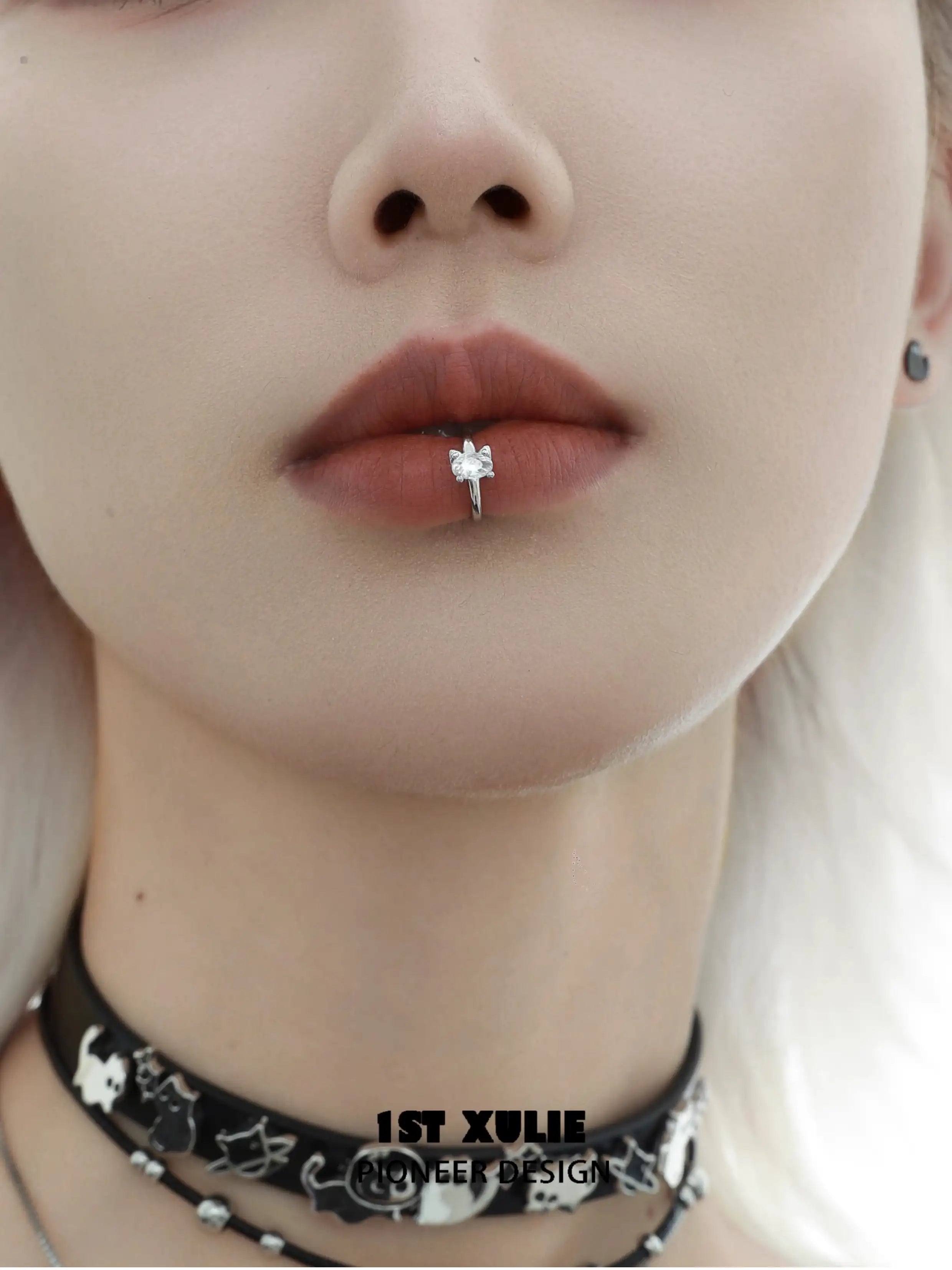 925 Sterling Silver Kitty Zircon Lipstick Pendant Necklace - Elegant Animal Jewelry Gift for Women, Perfect for Valentine's Day, Birthday & Anniversary Gifts