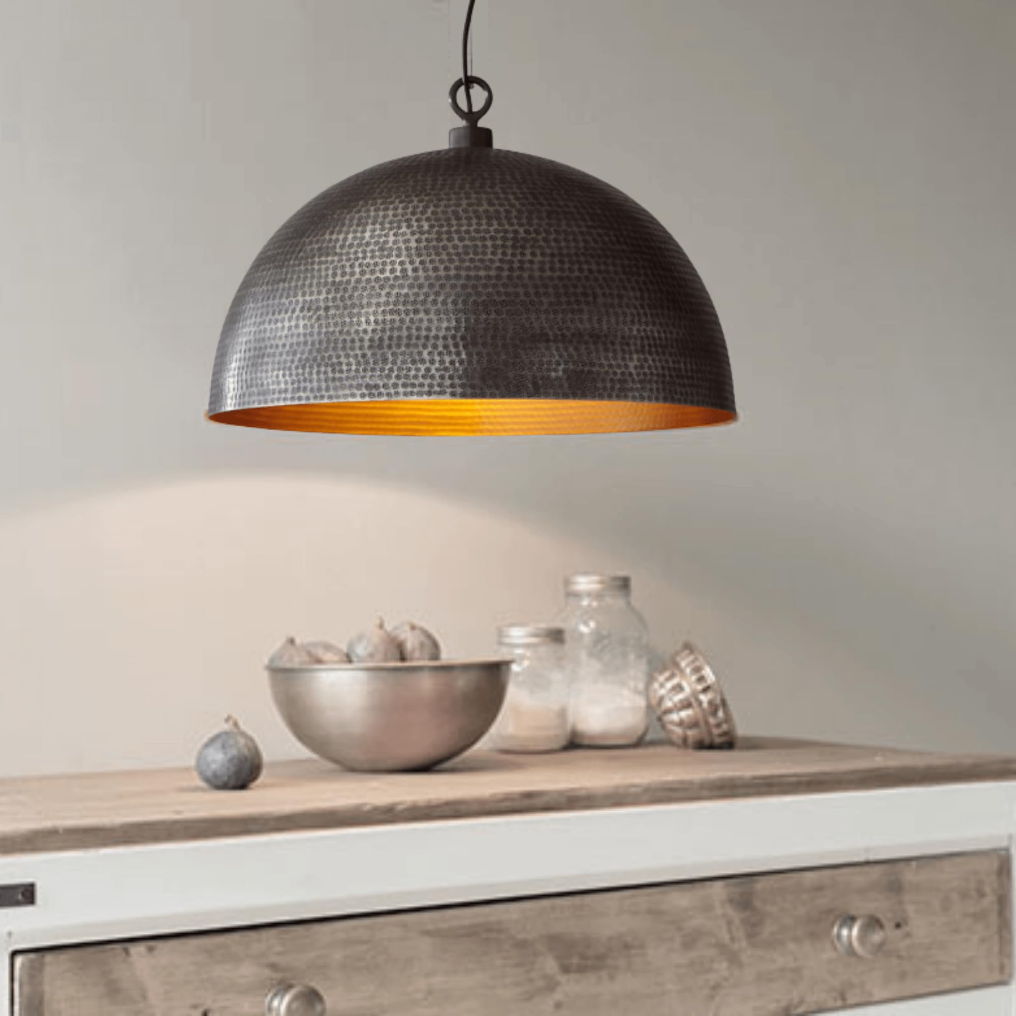 Hammered Brass Dome Light Fixture - Black & Gold Pendant Ceiling Light - 25cm Modern Hanging Light for Living Room, Bedroom, Dining Room, and Home Decor