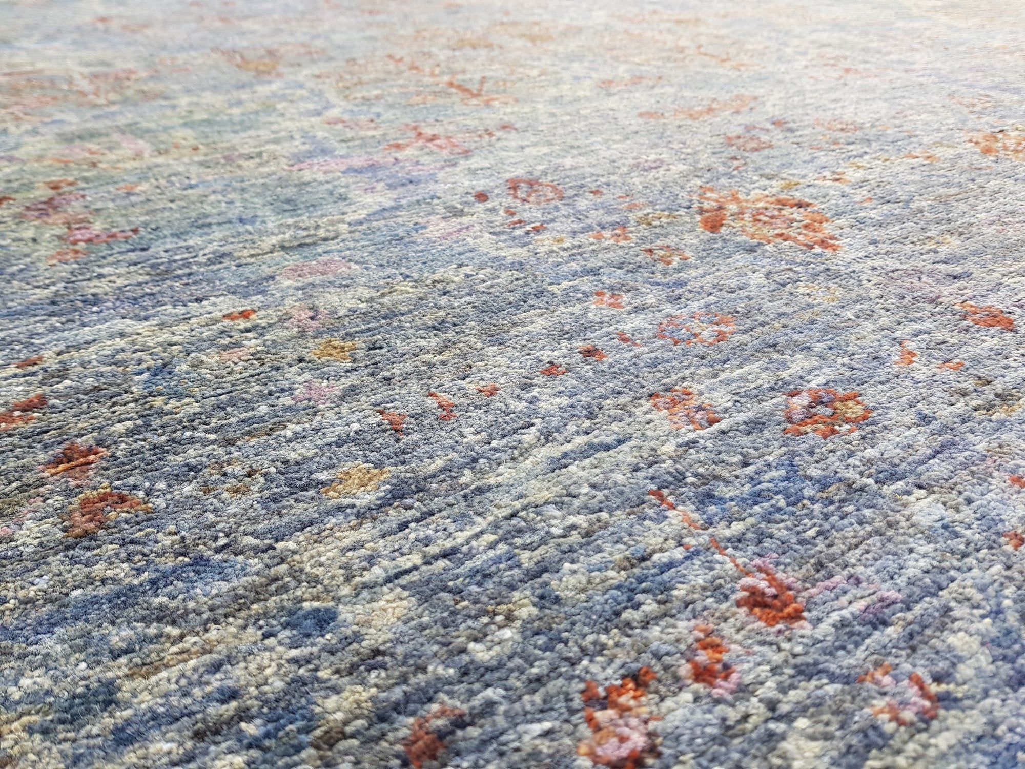 Arabesque Handwoven Transitional Area Rug J64140 - Perfect for Living Room, Bedroom & Home Decor
