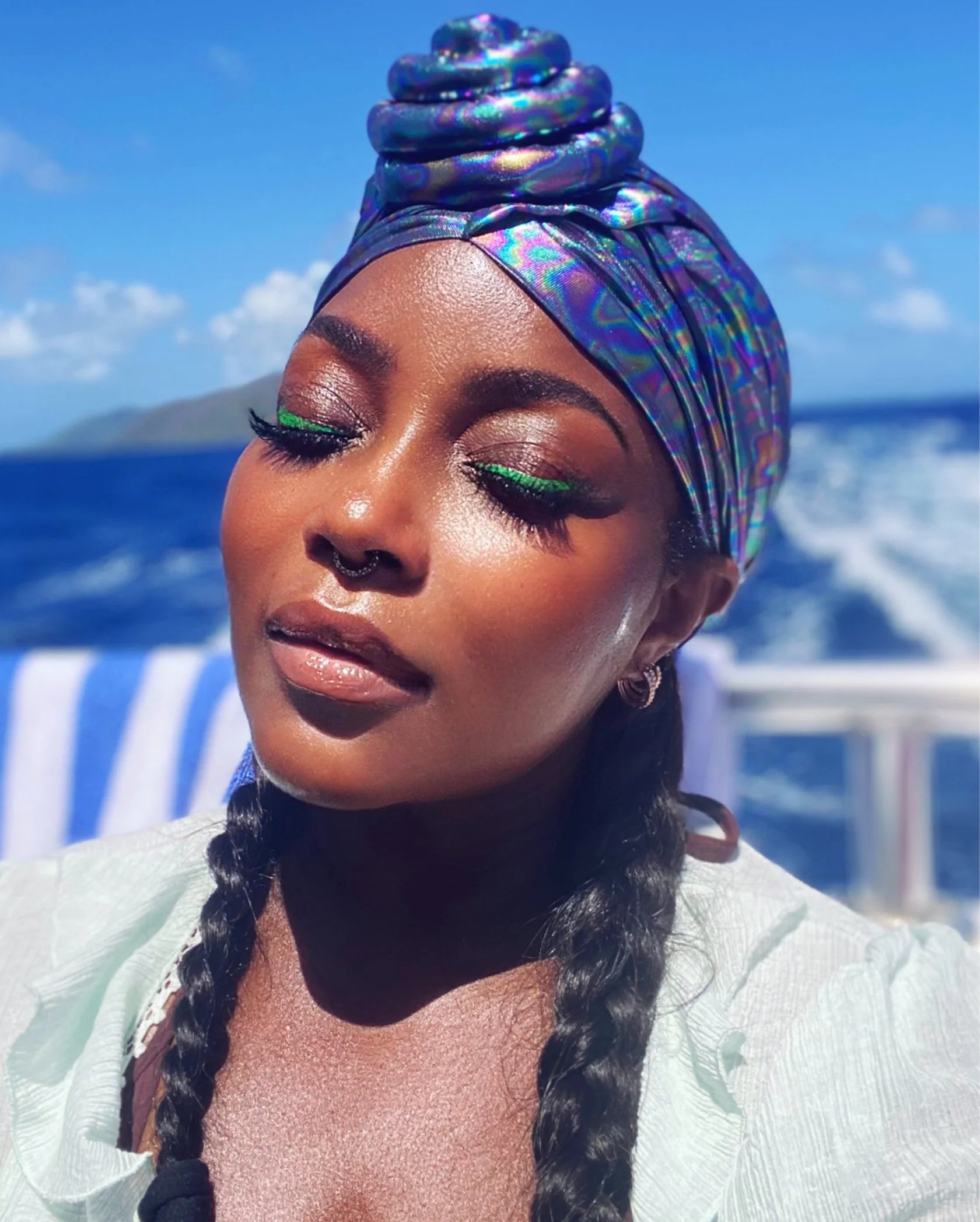 Ashunta Sheriff Beauty Vegan UV Liquid Eyeliner - Waterproof, Smudge-Proof & Long Lasting - Perfect for Parties, Weddings & Everyday Makeup Looks
