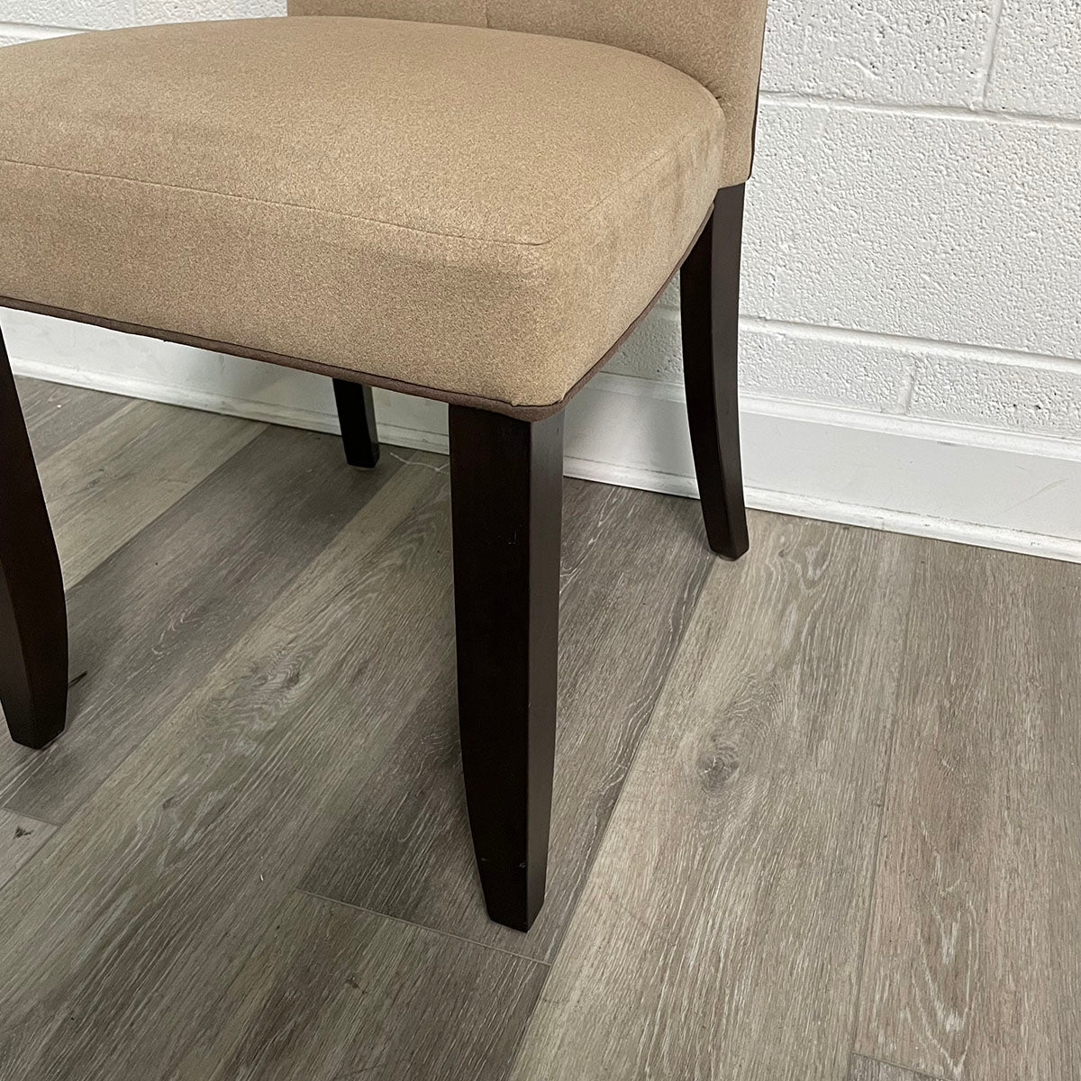 Set of 6 Modern Upholstered Dining Chairs - Comfortable Fabric Kitchen Chairs with Padded Seats - Perfect for Dining Room, Kitchen, and Restaurant Use