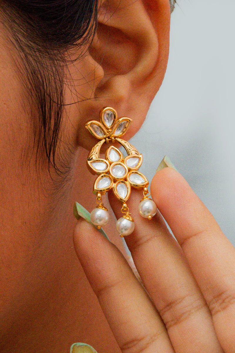 Elegant Gold Plated Royal Kundan Necklace & Earrings Set (D886) - Perfect for Weddings, Parties & Special Occasions