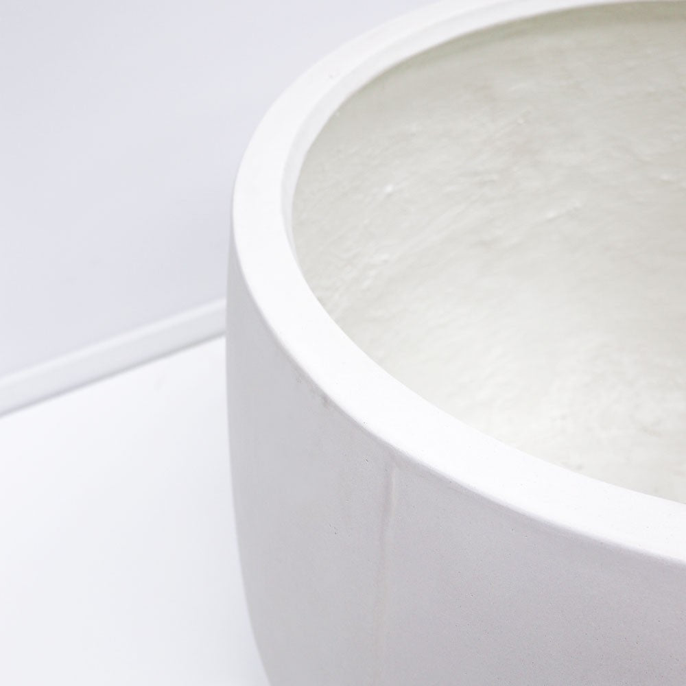 Ahuriri Small White Outdoor Planter - Modern Decorative Flower Pot for Patio, Garden, Balcony & Home Decor