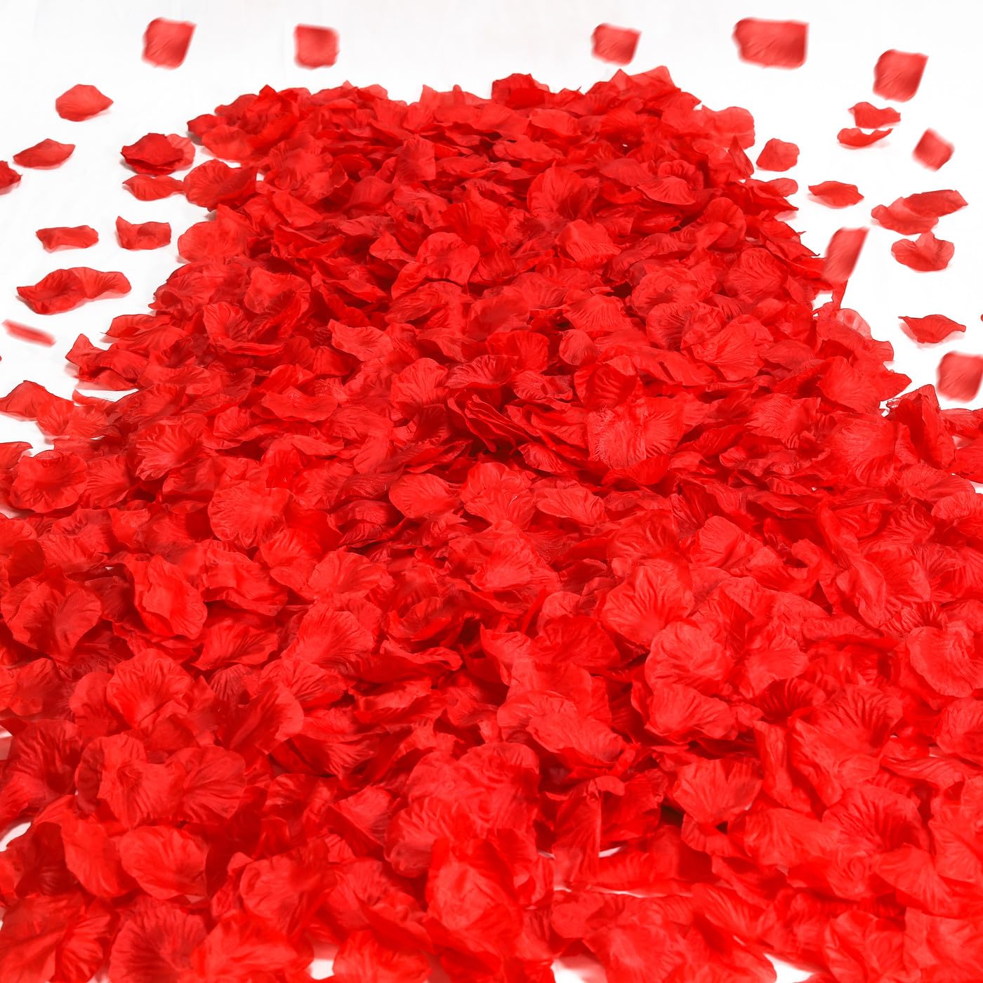 1500 PCS Artificial Silk Red Rose Petals - Bulk Fake Flower Petals for Wedding Decor, Romantic Night, Party, Engagement - Perfect for Aisle Scattering, Table Centerpieces, and Photo Backdrops