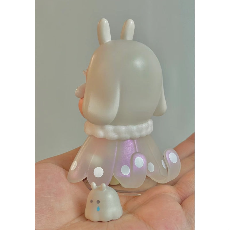 Crybaby Monster's Tears Series Super Secret Moth Queen (1/144 Scale) Anime Figure - Perfect for Collectors, Display, and Gift Giving