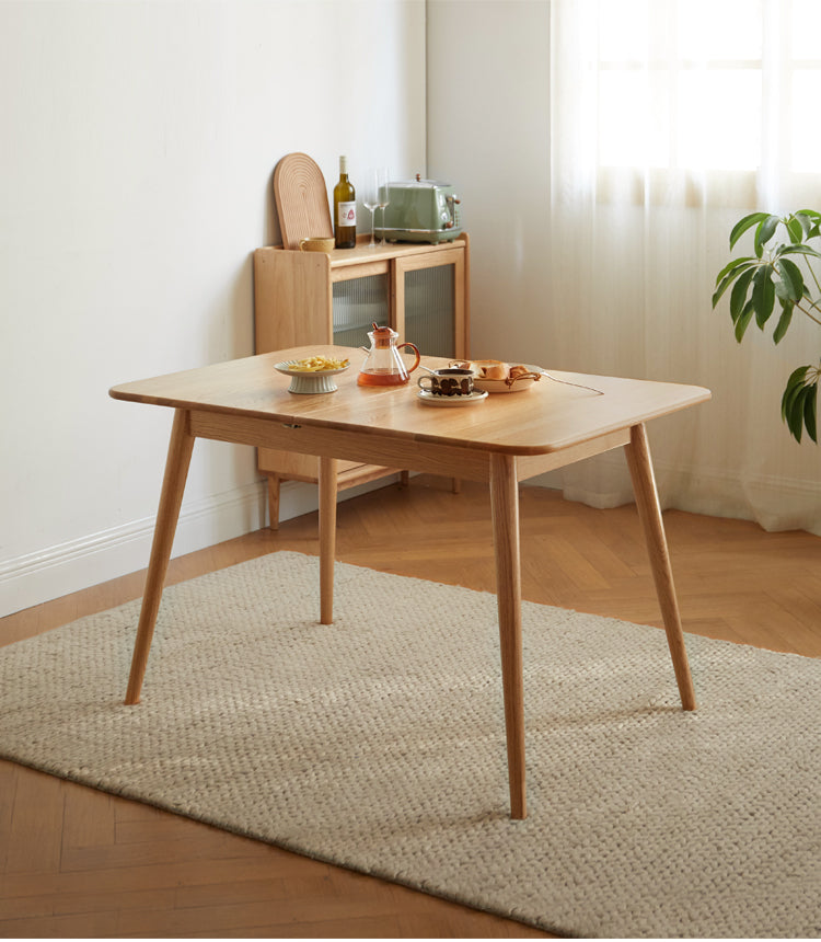 Solid Oak Wood Extendable Dining Table - Expandable for 6 to 8 People - Perfect for Small Spaces & Family Gatherings