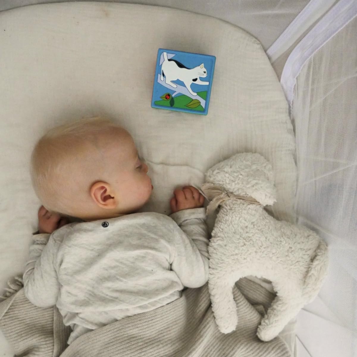 Joyeuse Ma 1st Storyteller - Story Box with 50 Lullabies & Wake-Up Games - Interactive Baby Toy Gift - Made in France - USB Cable Included - Perfect for Bedtime, Playtime & Early Childhood Development