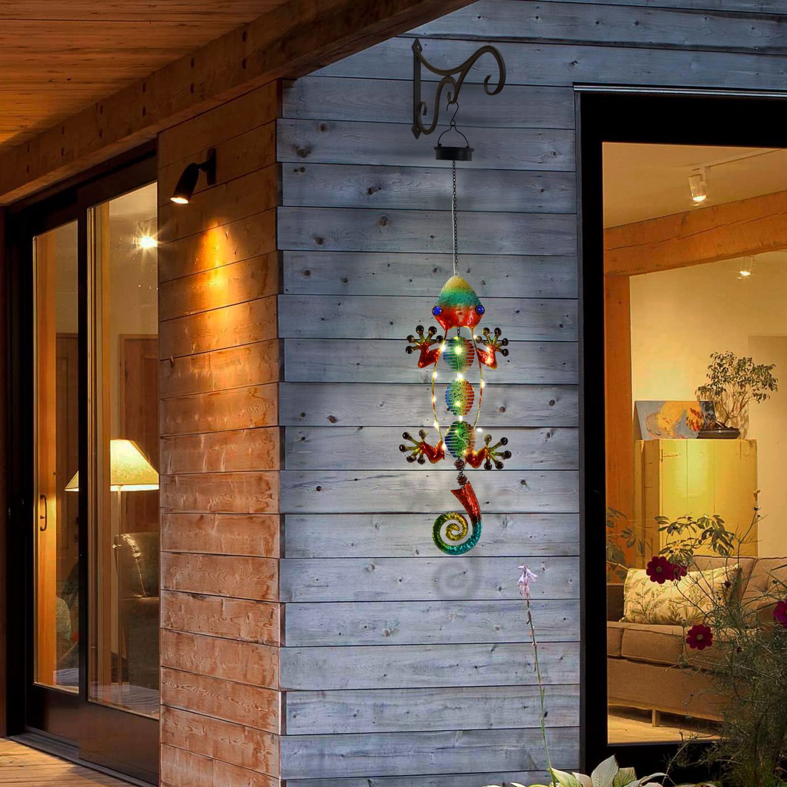 Solar Powered Hanging Lanterns - Waterproof Metal Gecko Outdoor Lights for Backyard, Porch, Patio, Garden, Pathway - Decorative Lighting for Camping, BBQ Parties & Evening Ambience